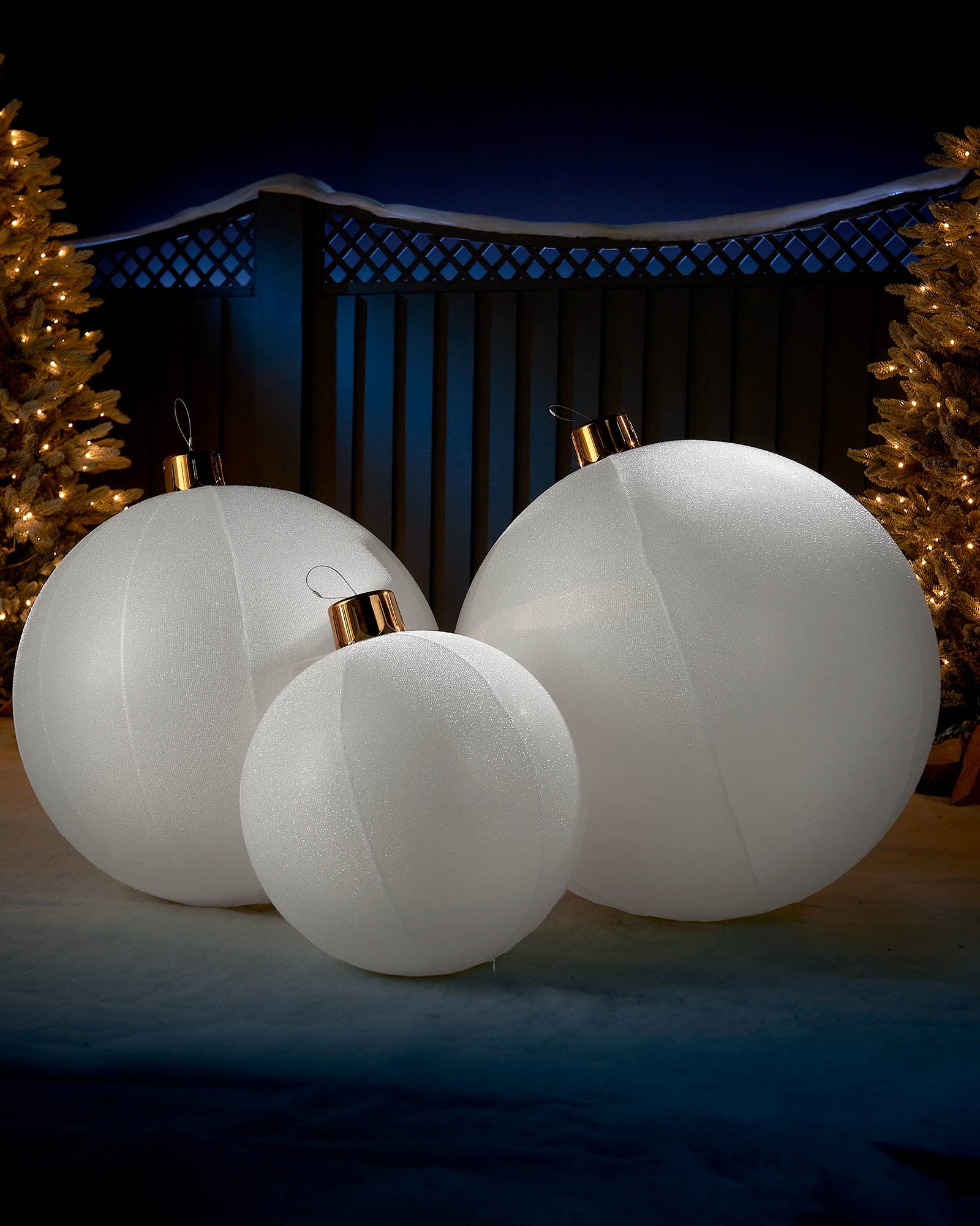 Inflatable Tinsel Christmas Bauble, White, 76 cm