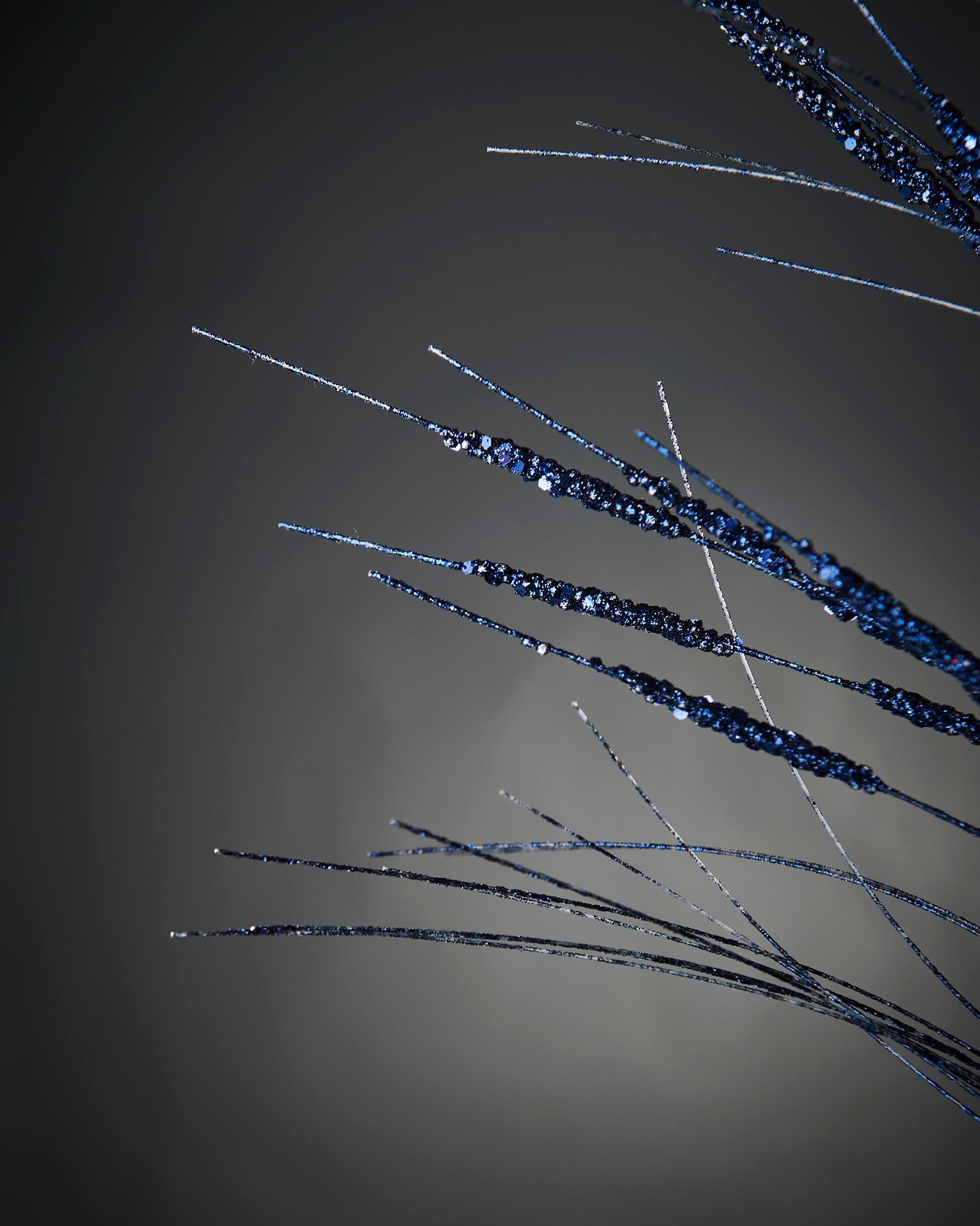 Glitter Wispy Spray, Navy Blue, 100 cm