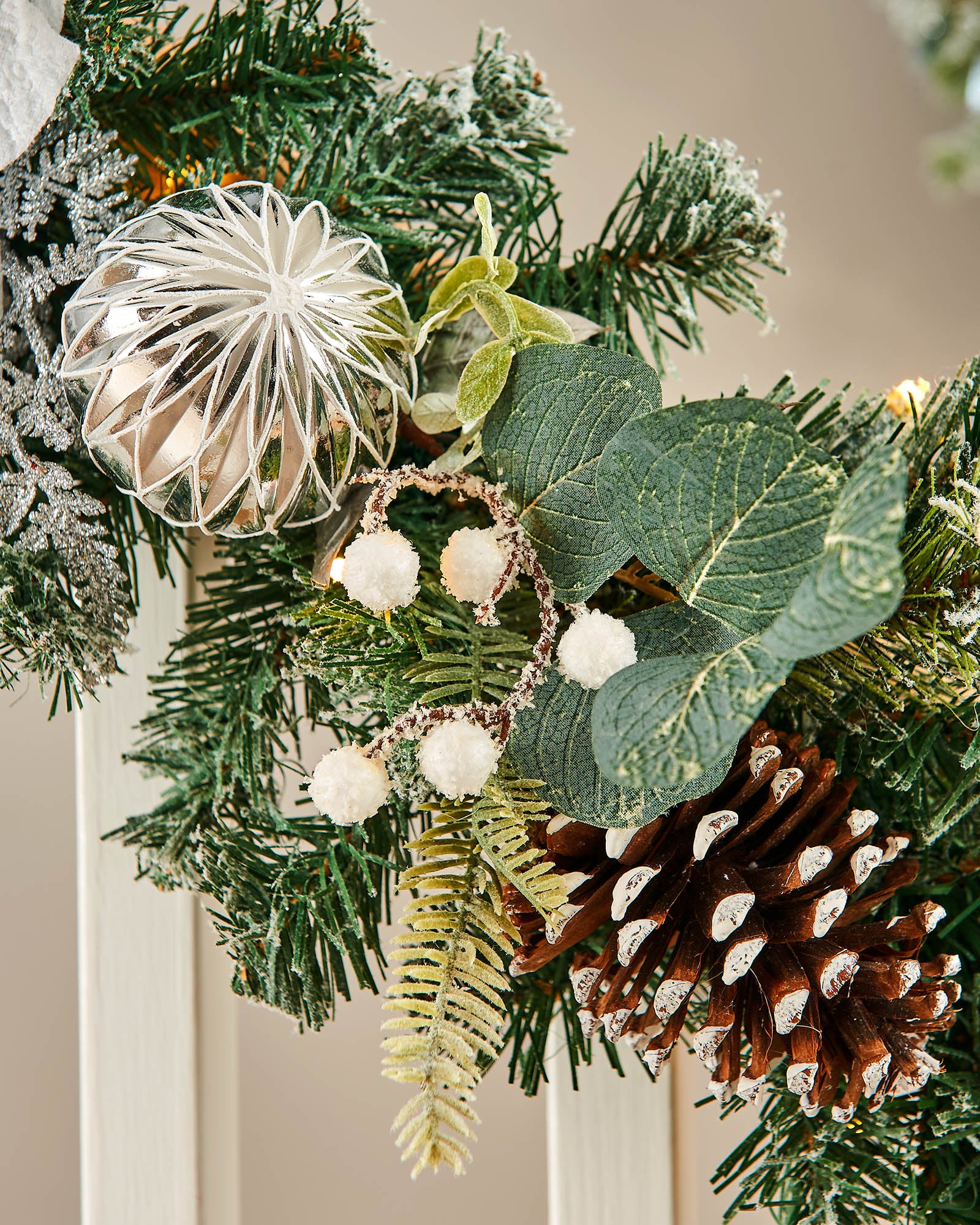 Pre-Lit Decorated Frosted Garland, White & Silver, 9 ft