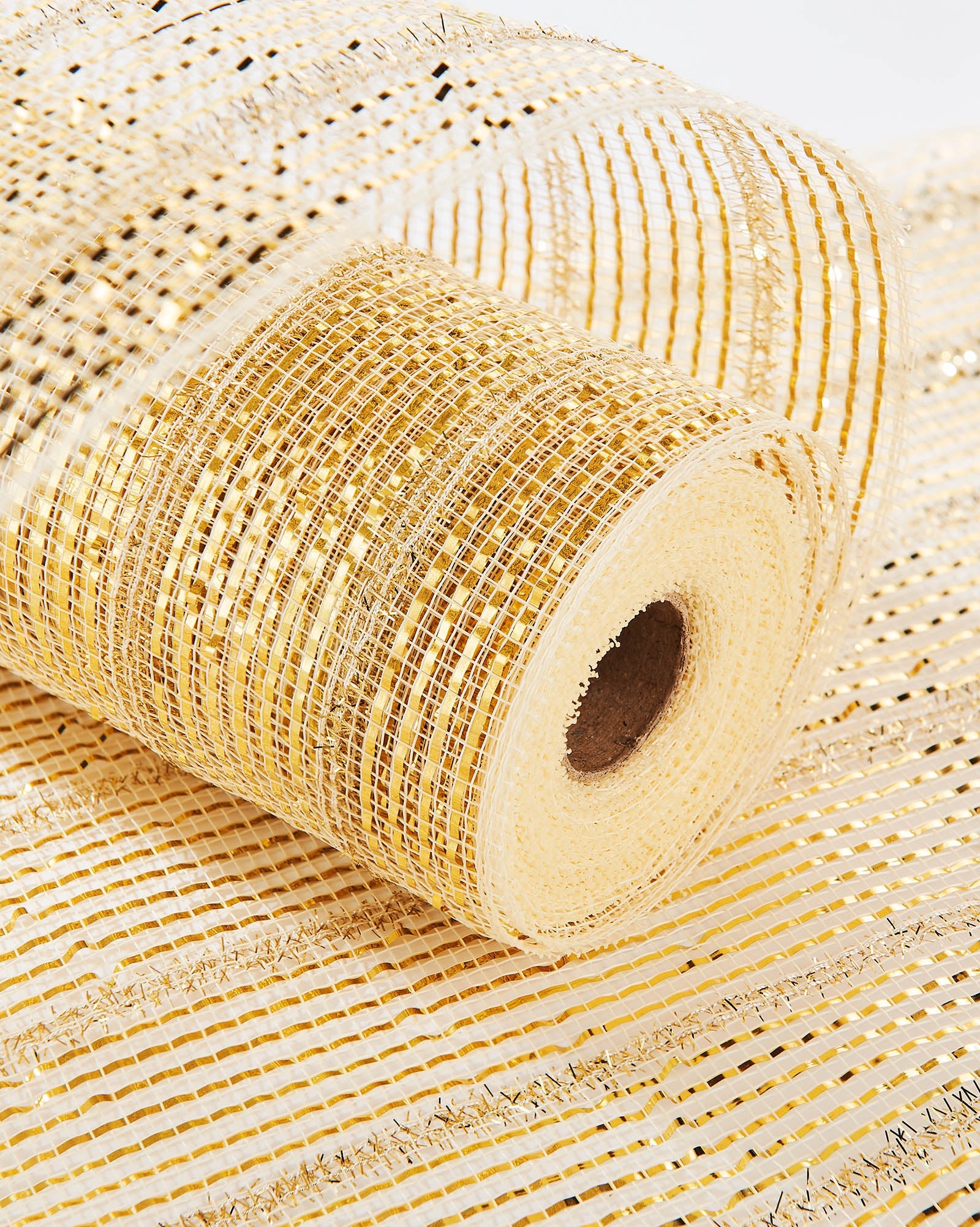 Ivory Decorative Mesh Roll With Soft Gold Foil, 9 m