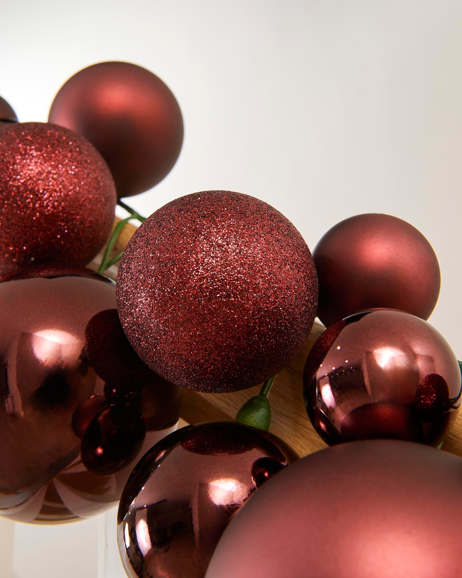 Burgundy Bauble Garland, 9 ft