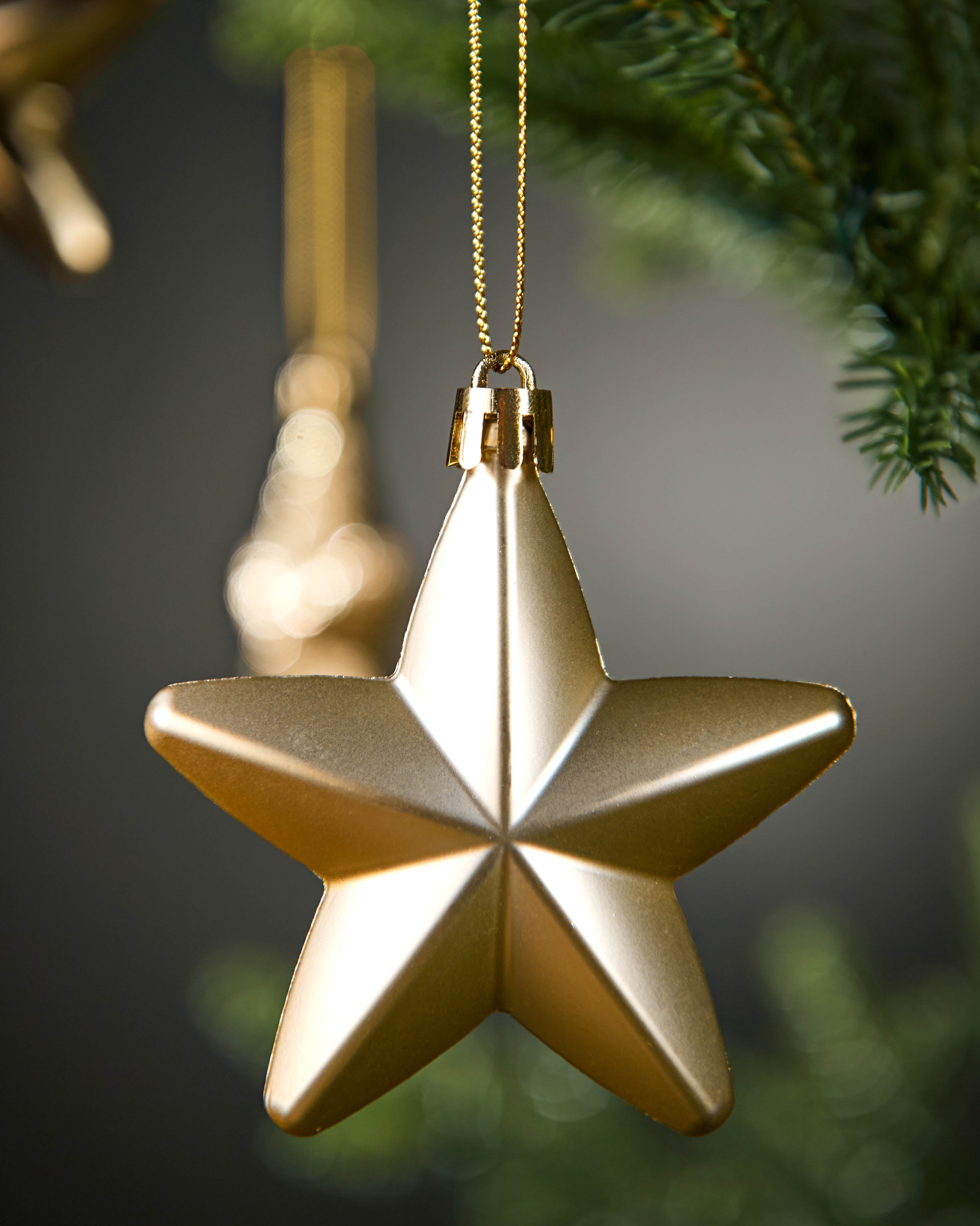 Set of 12 Hanging Stars, Gold, 7 cm