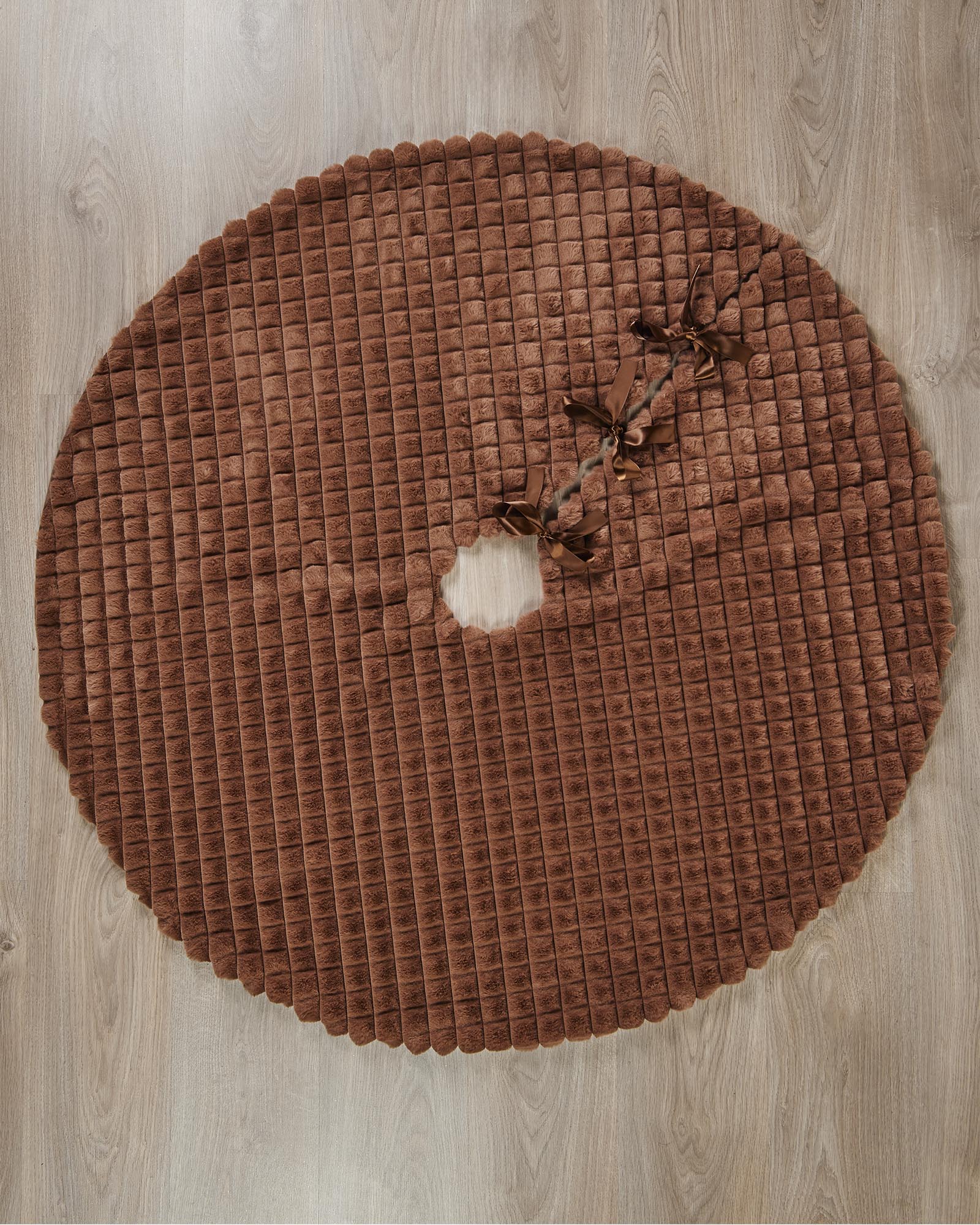 Faux Fur Diamond Tree Skirt, Espresso, 122 cm