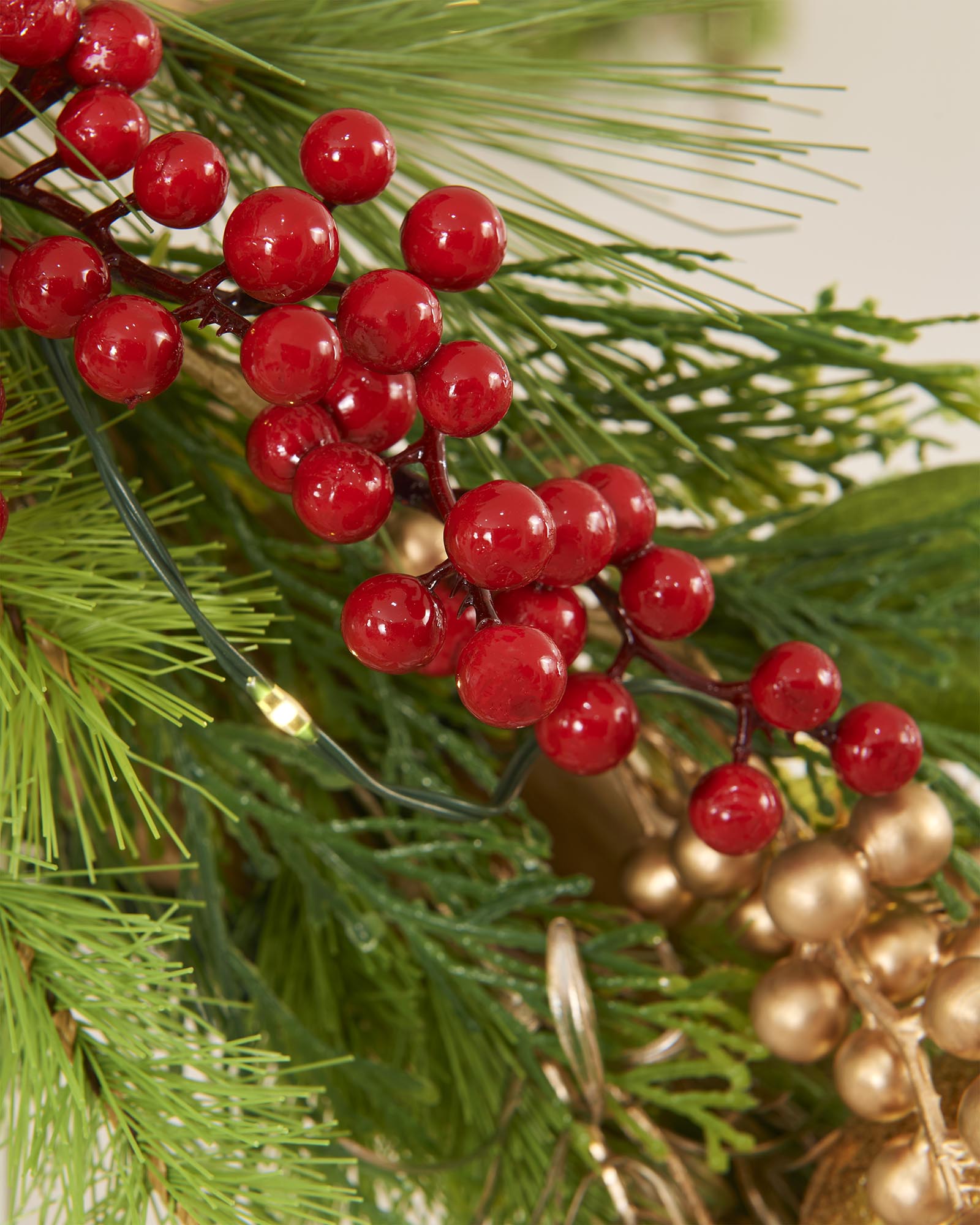 Pre-Lit Decorated Mixed Tip Garland, Red and Gold, 9 ft