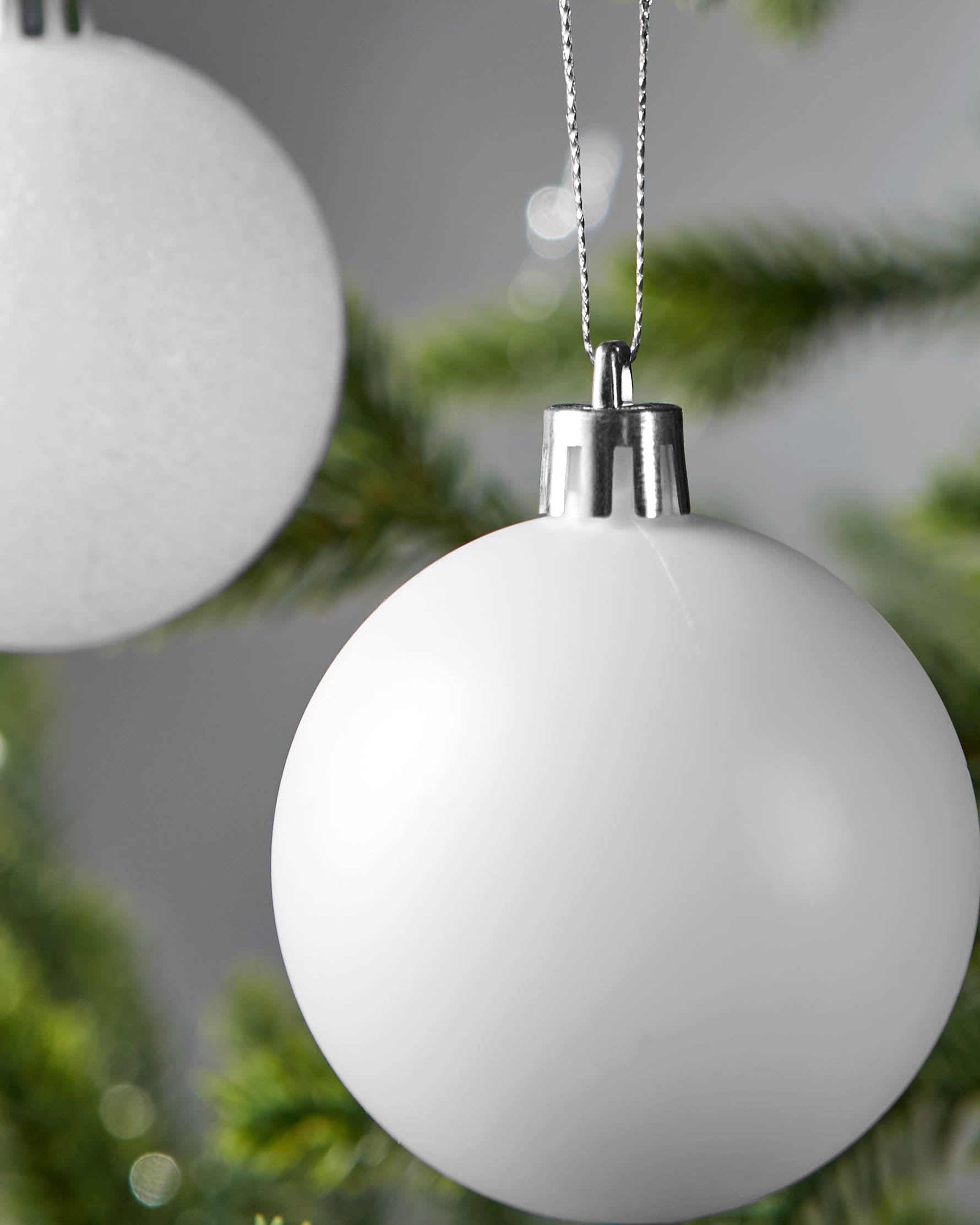 Set of 50 Shatterproof Baubles, White