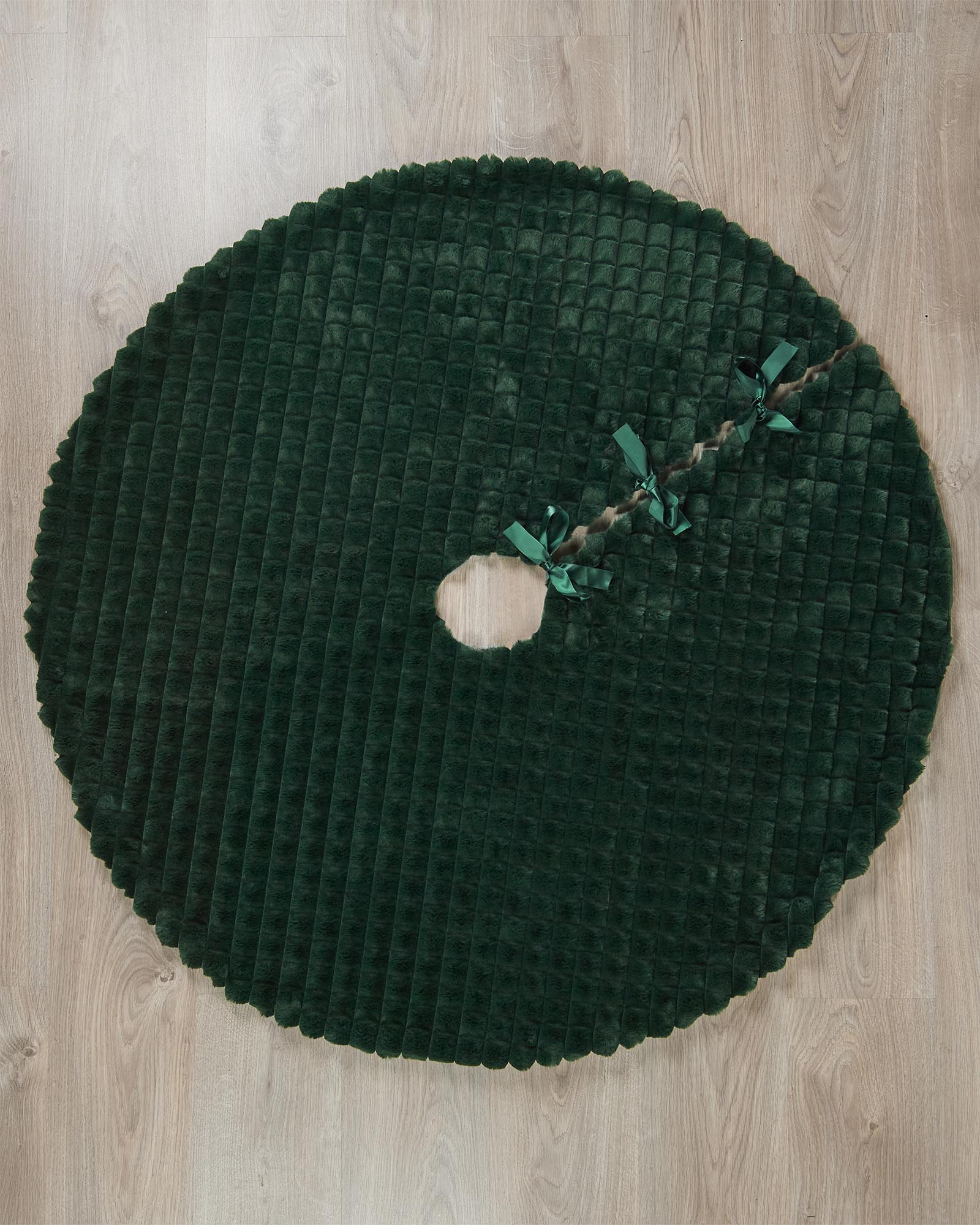 Faux Fur Diamond Tree Skirt, Sage Green, 122 cm