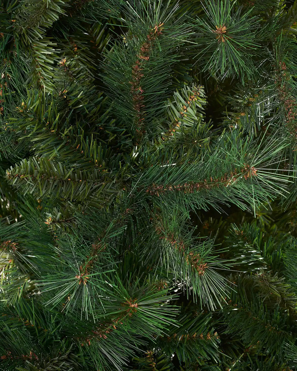 Close up of a 6ft Victorian Pine Christmas Tree with PE and PVC tips