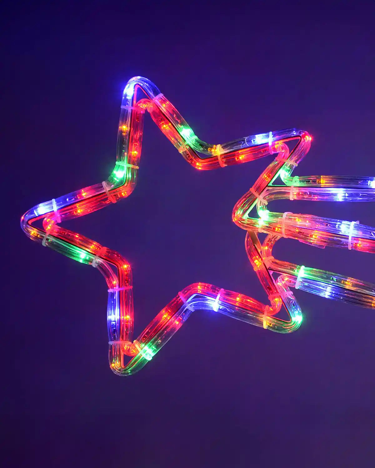 Detail view of the multi-coloured LED star on the shooting star rope light
