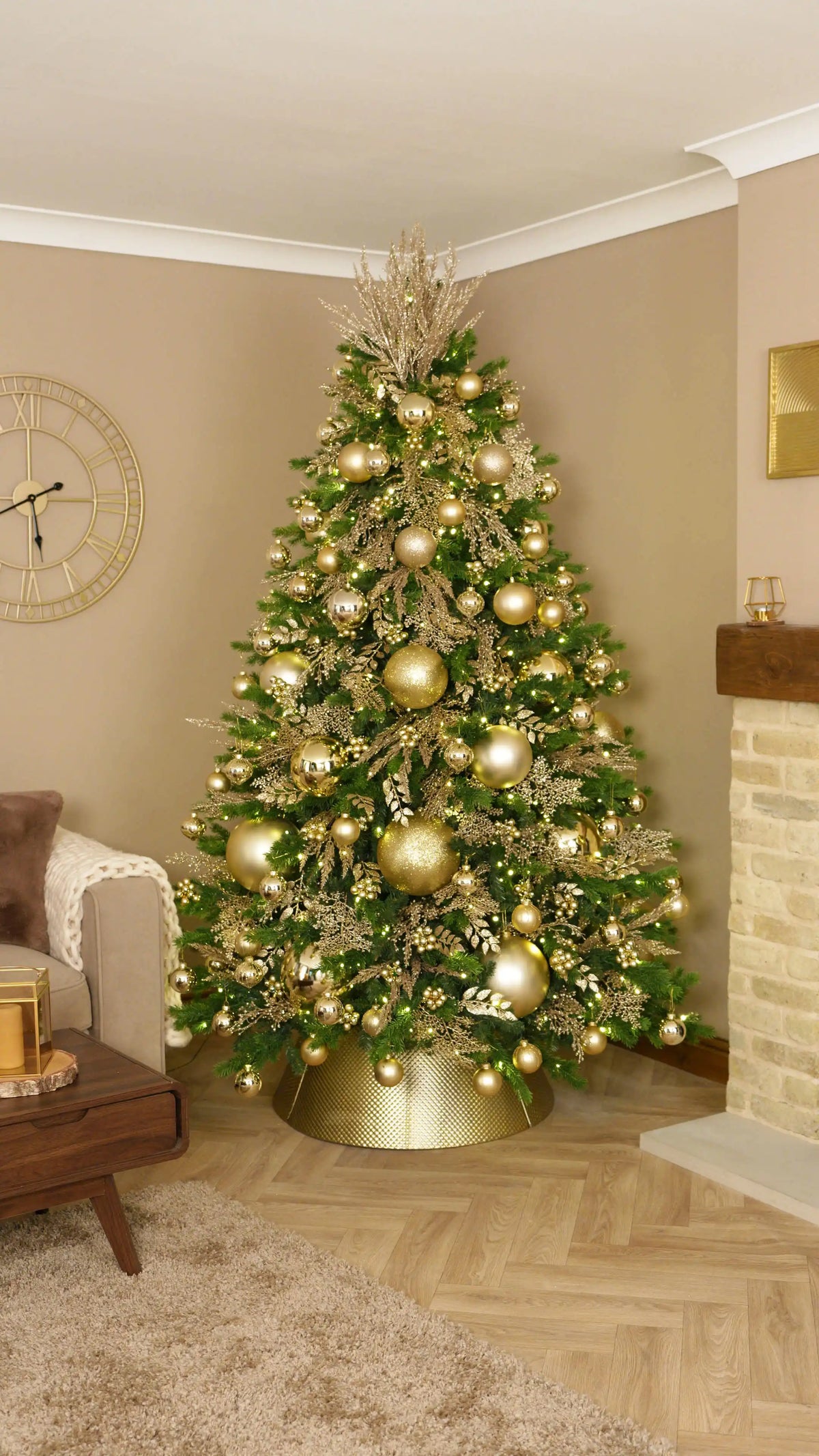 Create a Gold Spray Tree Topper