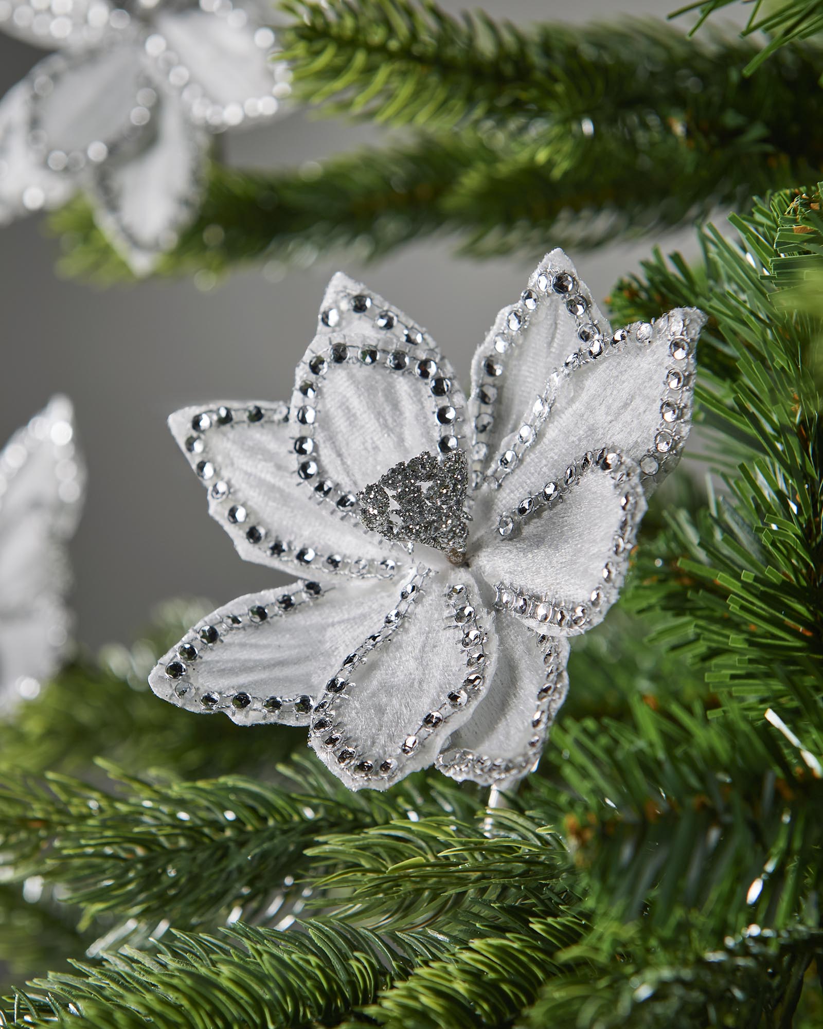 Set of 3 White Artificial Poinsettia Flowers with Clip, 12 cm