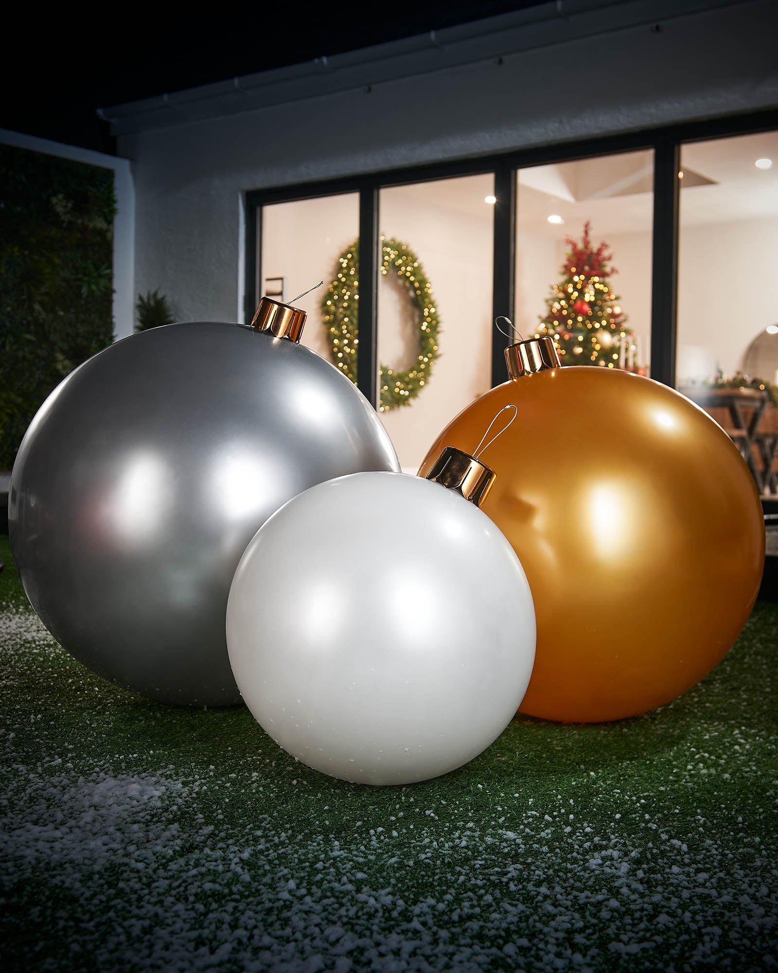 Inflatable Baubles