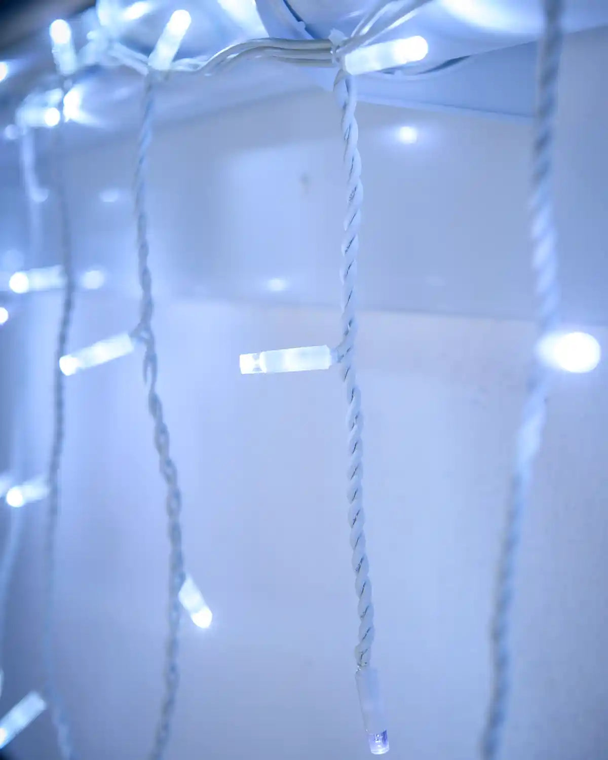 Pro Series Connectable Icicle Lights, White