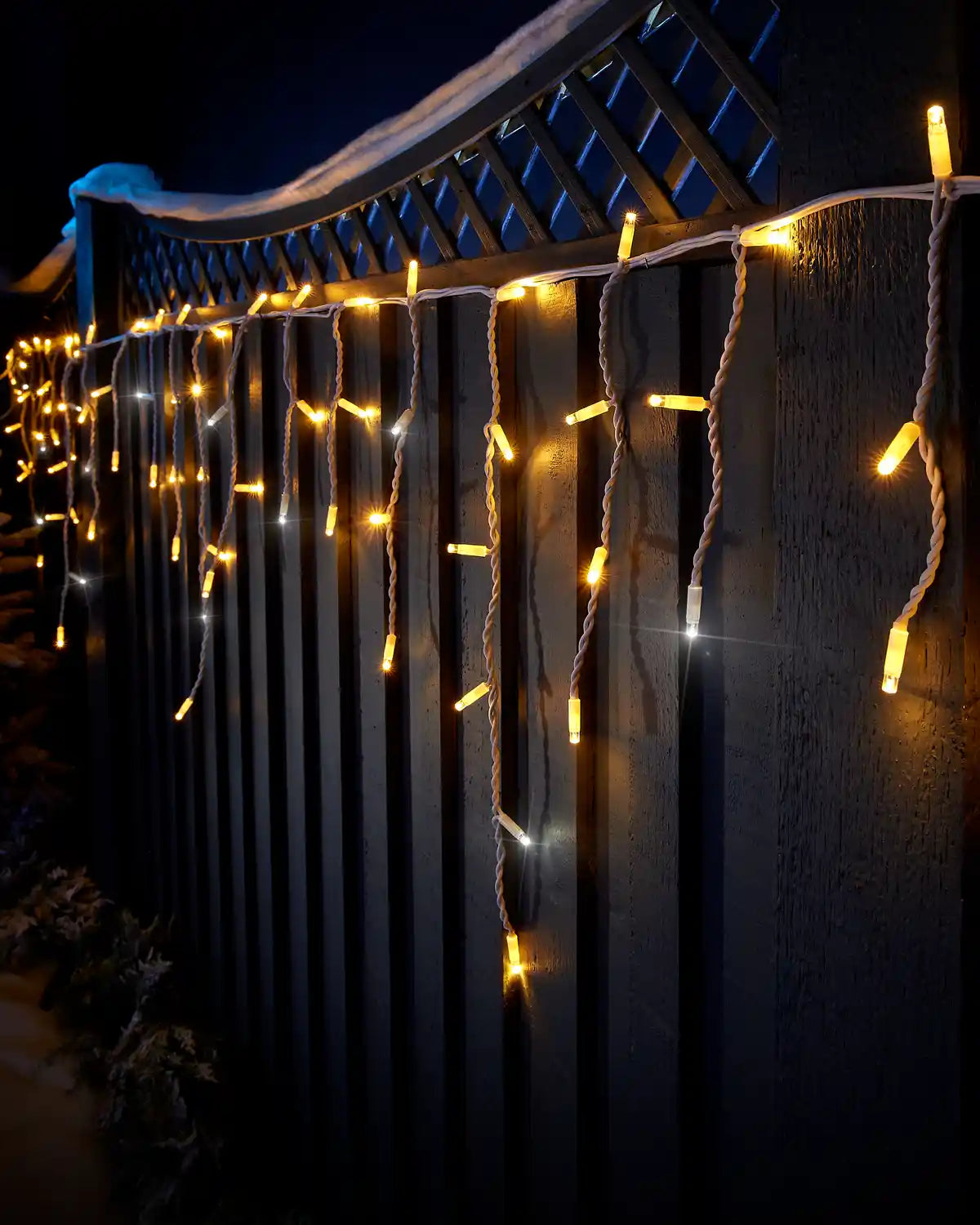 Pro Series Connectable Twinkling Icicle Lights, Warm White / White