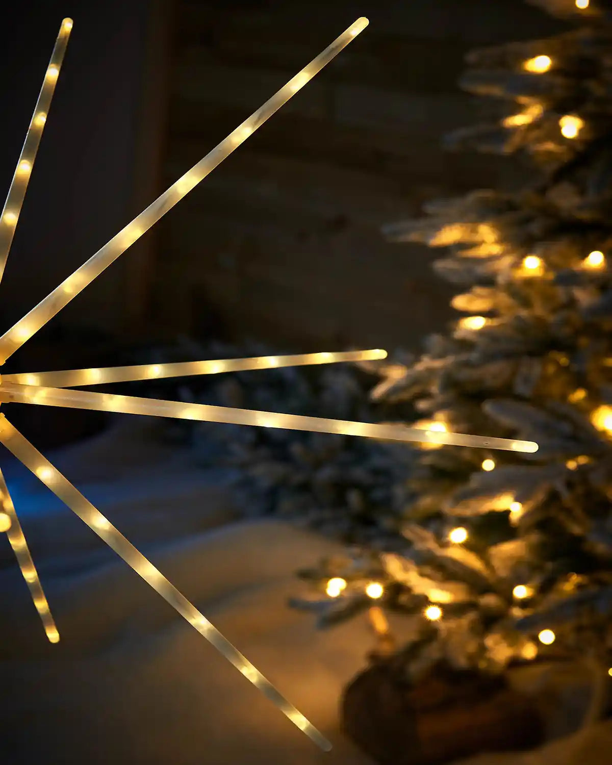 Close up of Starburst Pathway Stake light tubes on the Starburst Pathway Stake Light, Warm White, 98