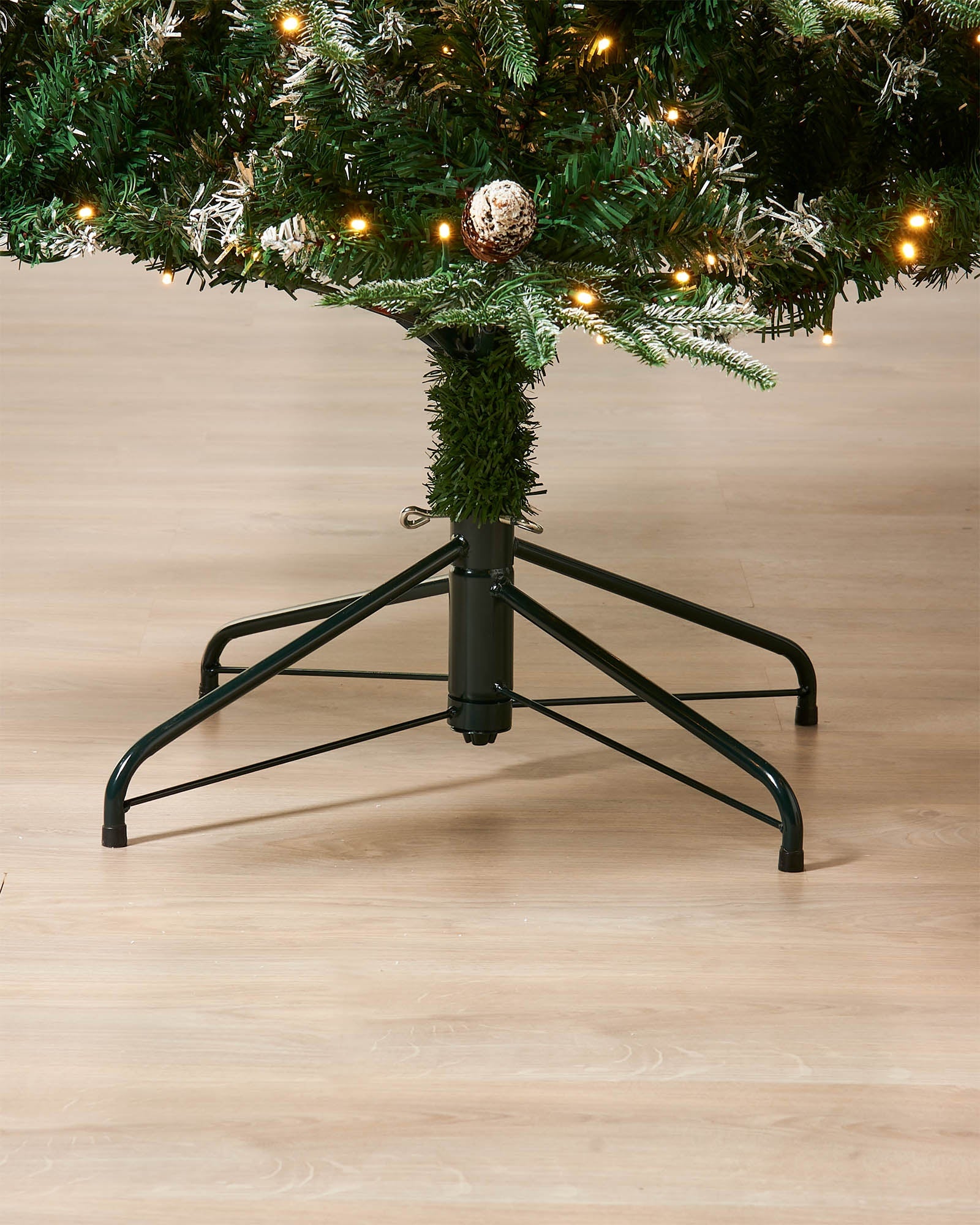 Pre-Lit Snow Flocked Norwegian Spruce Christmas Tree, 7 ft