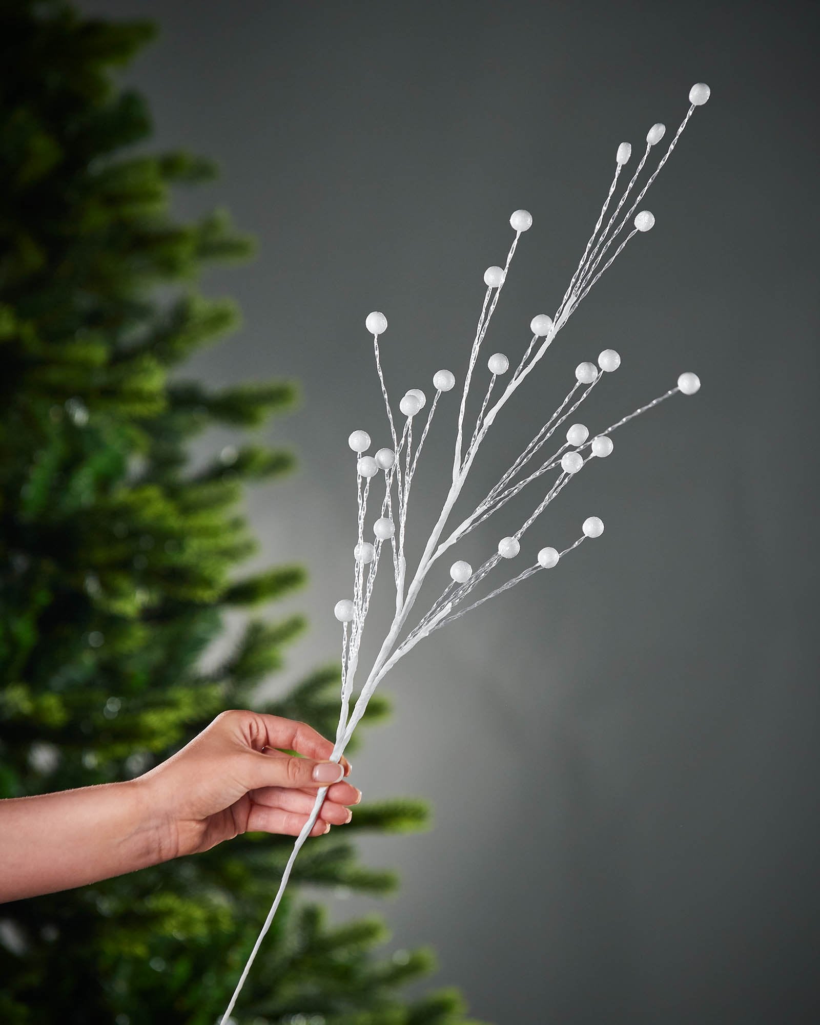 White Glitter Berry Christmas Tree Spray, 78 cm