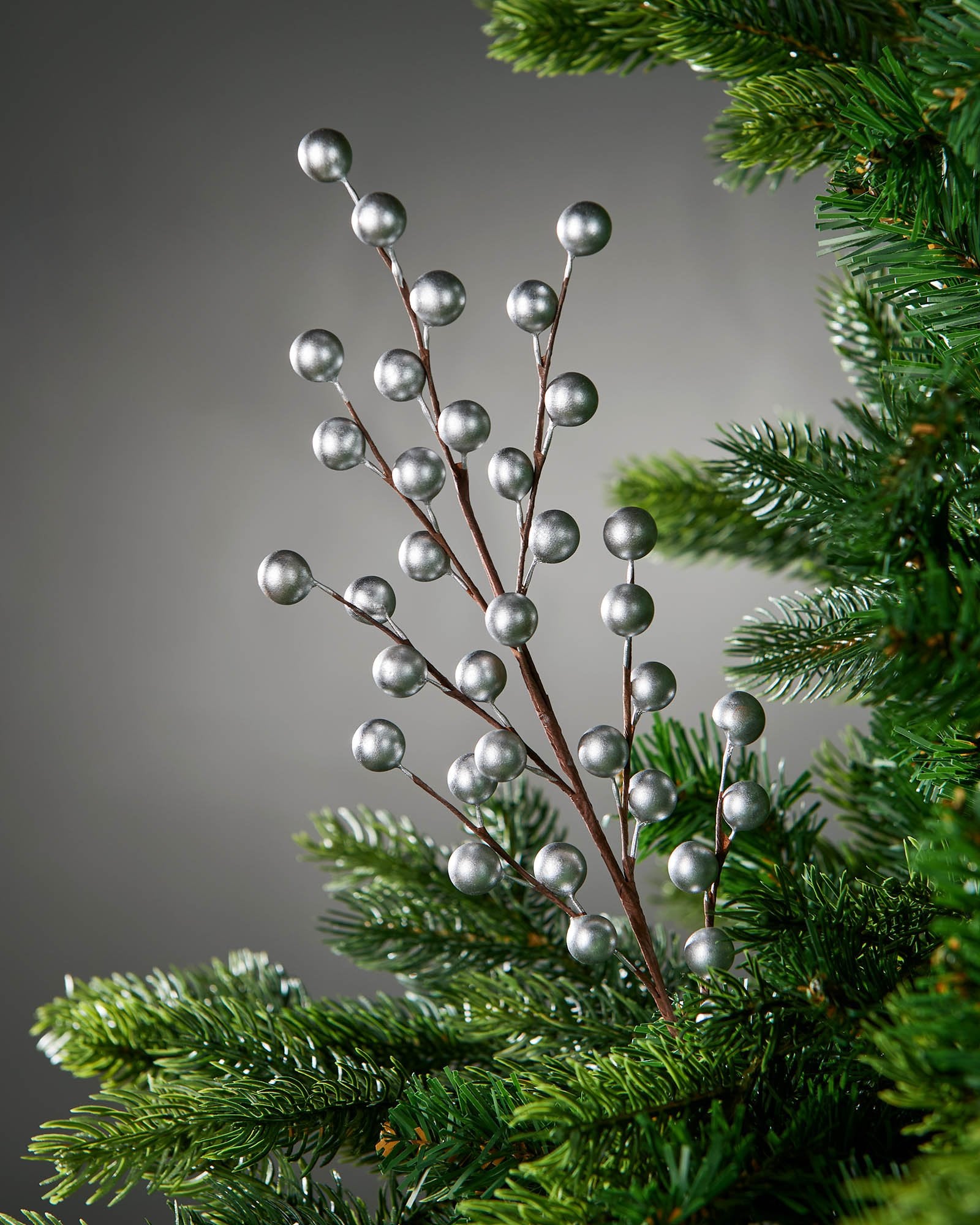 Silver Berry Christmas Tree Spray, 45 cm