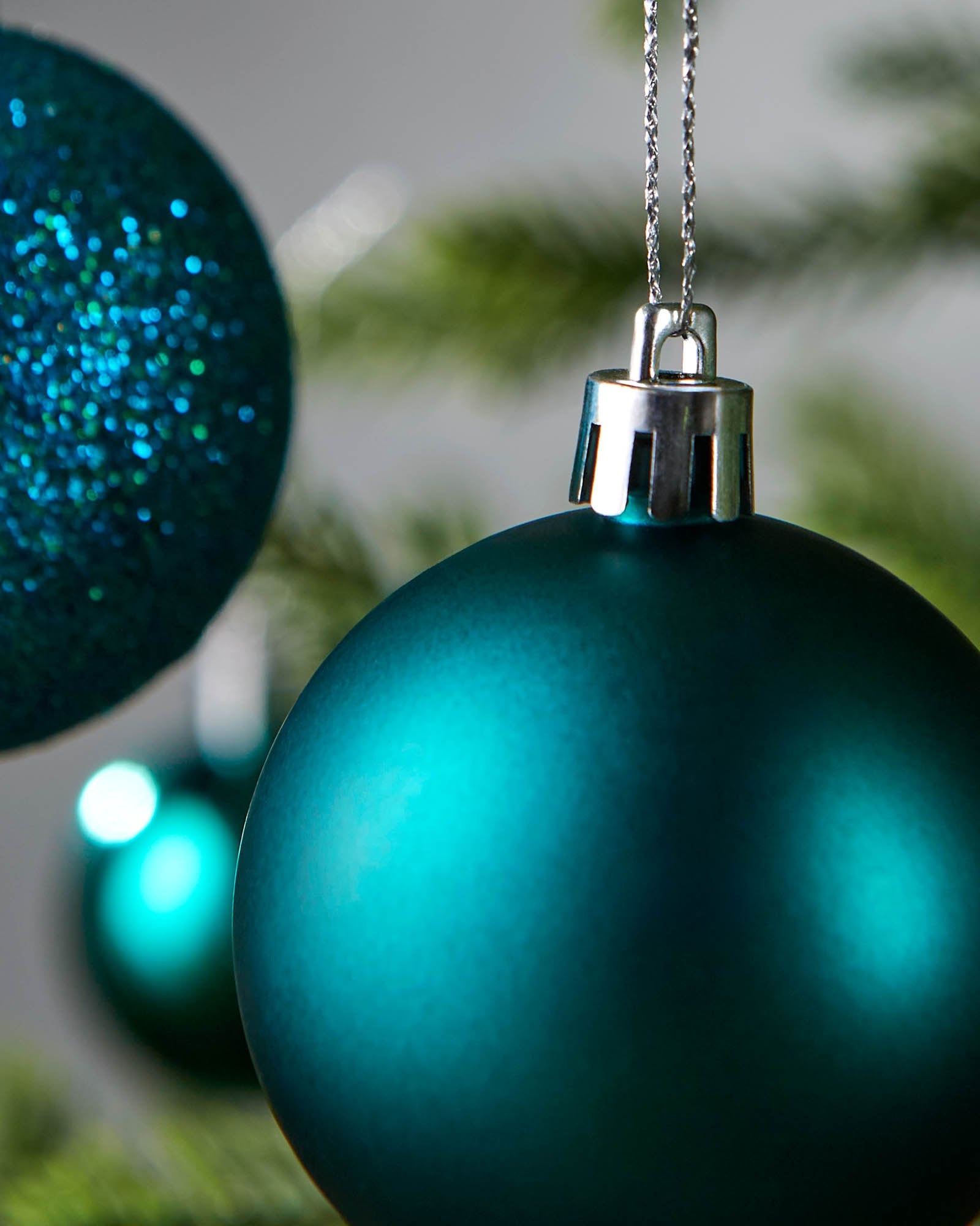 Set of 50 Shatterproof Baubles, Teal