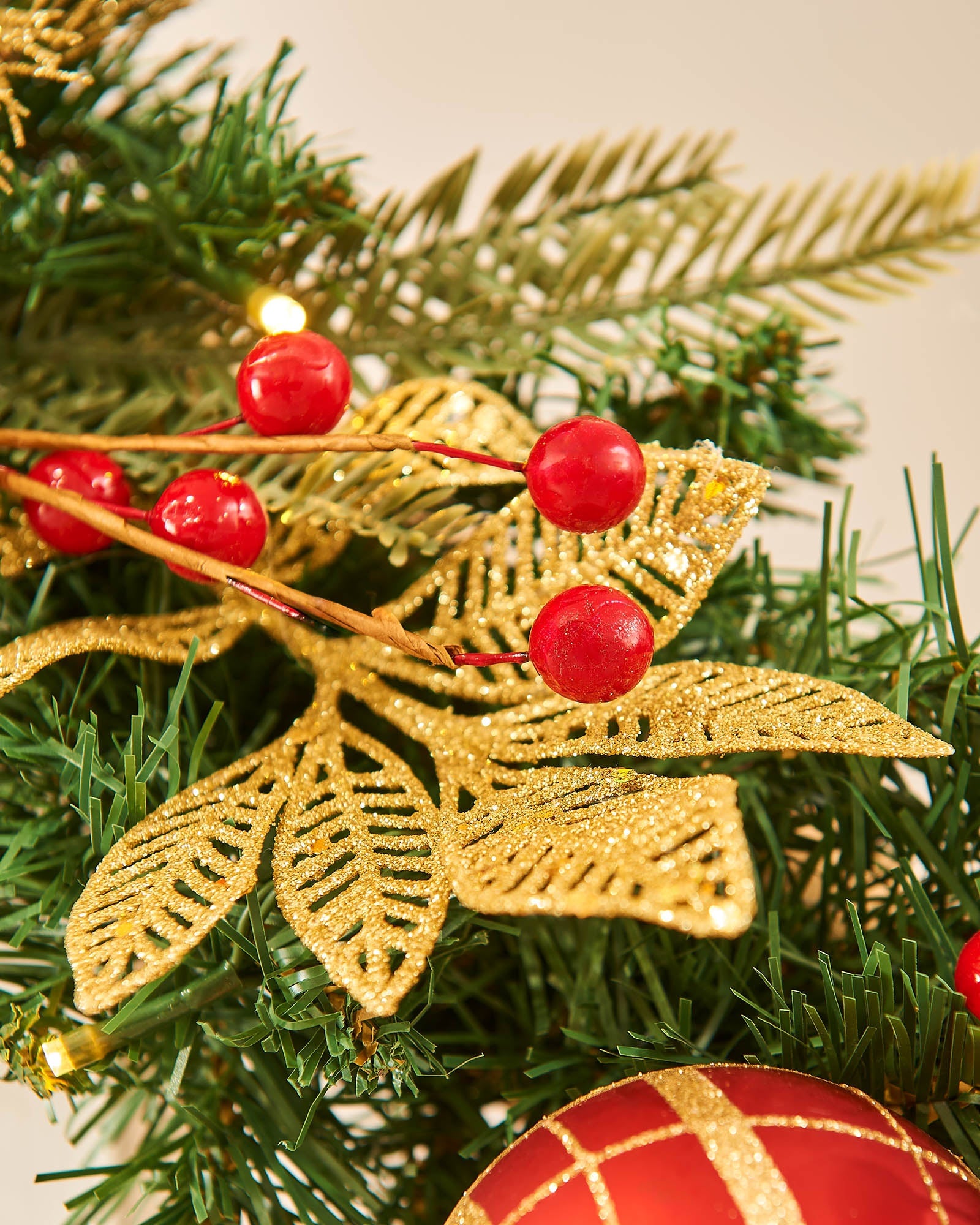 Pre-Lit Decorated Garland, Red & Gold, 9 ft