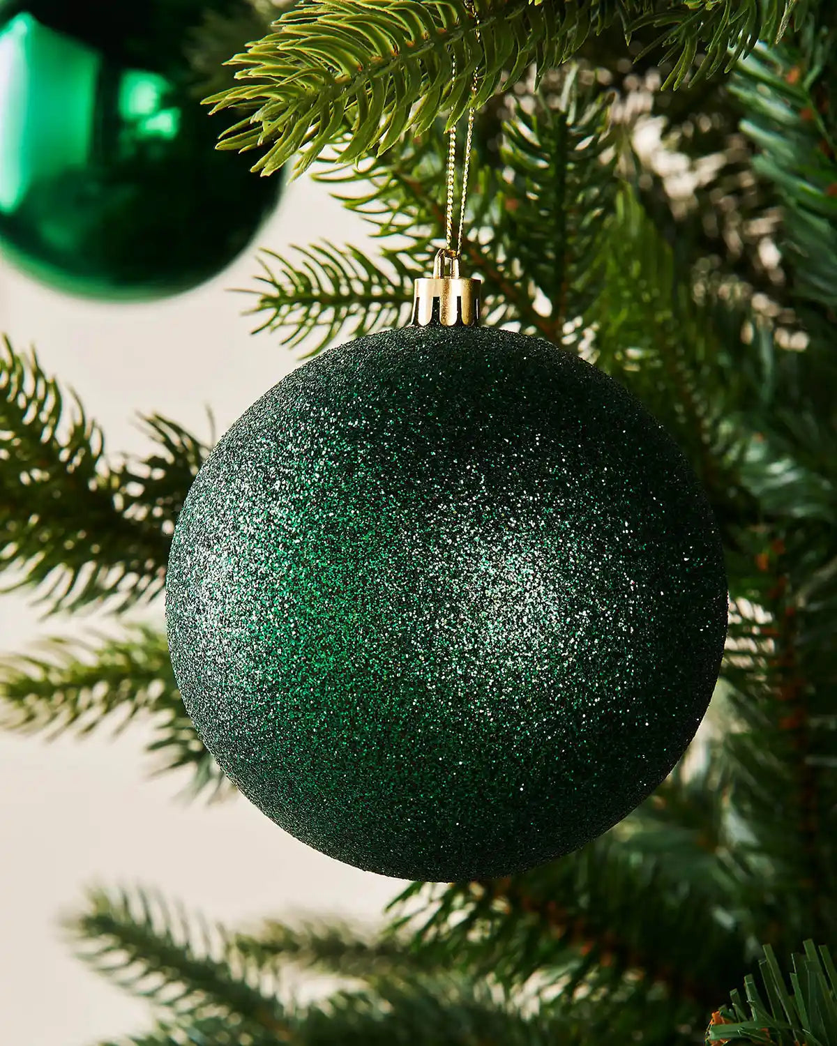 Set of 9 Shatterproof Baubles, Green, 10 cm