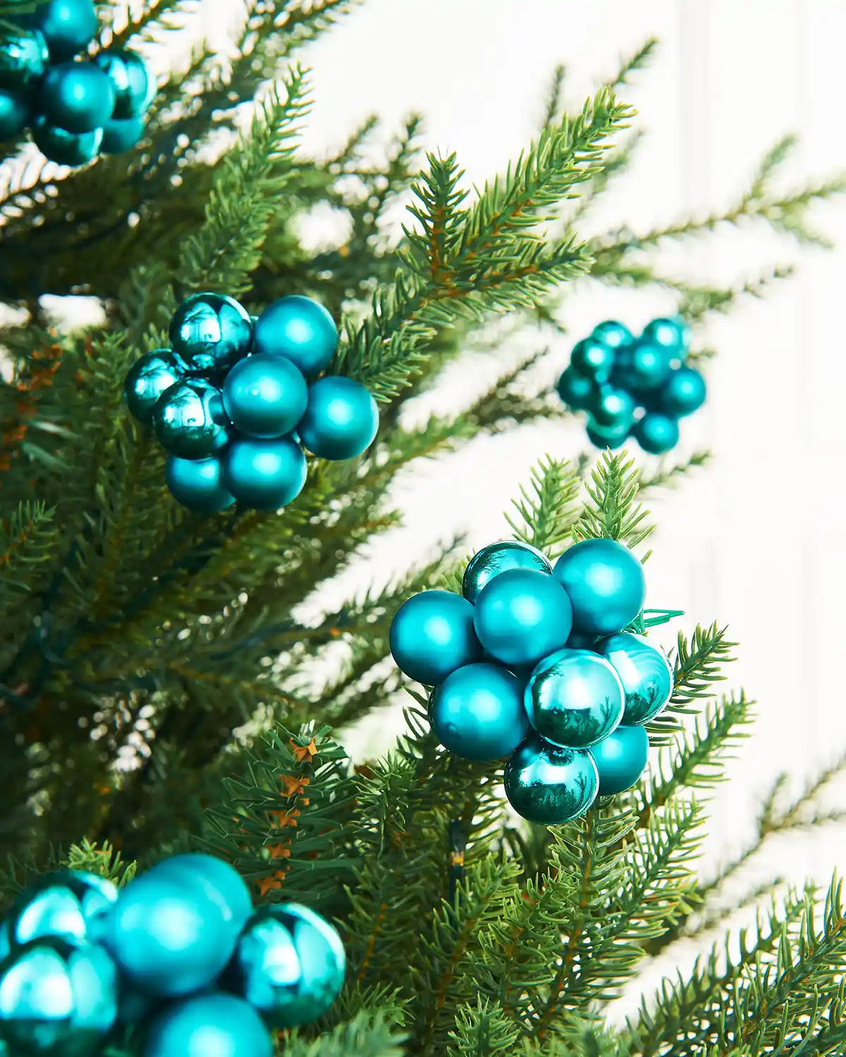 Set of 10 Glass Berry Cluster Baubles, Teal