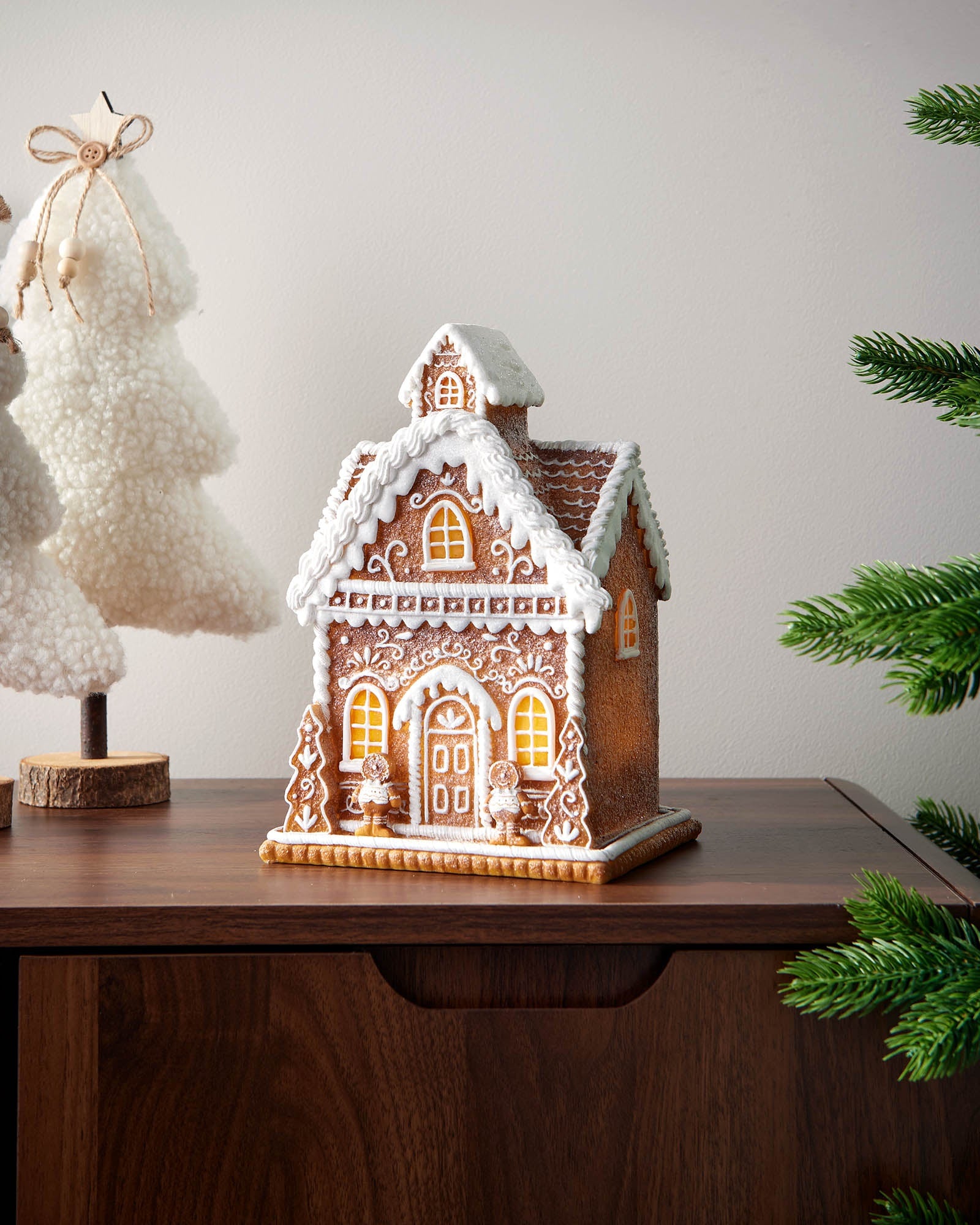 Pre-Lit Gingerbread House, 22 cm