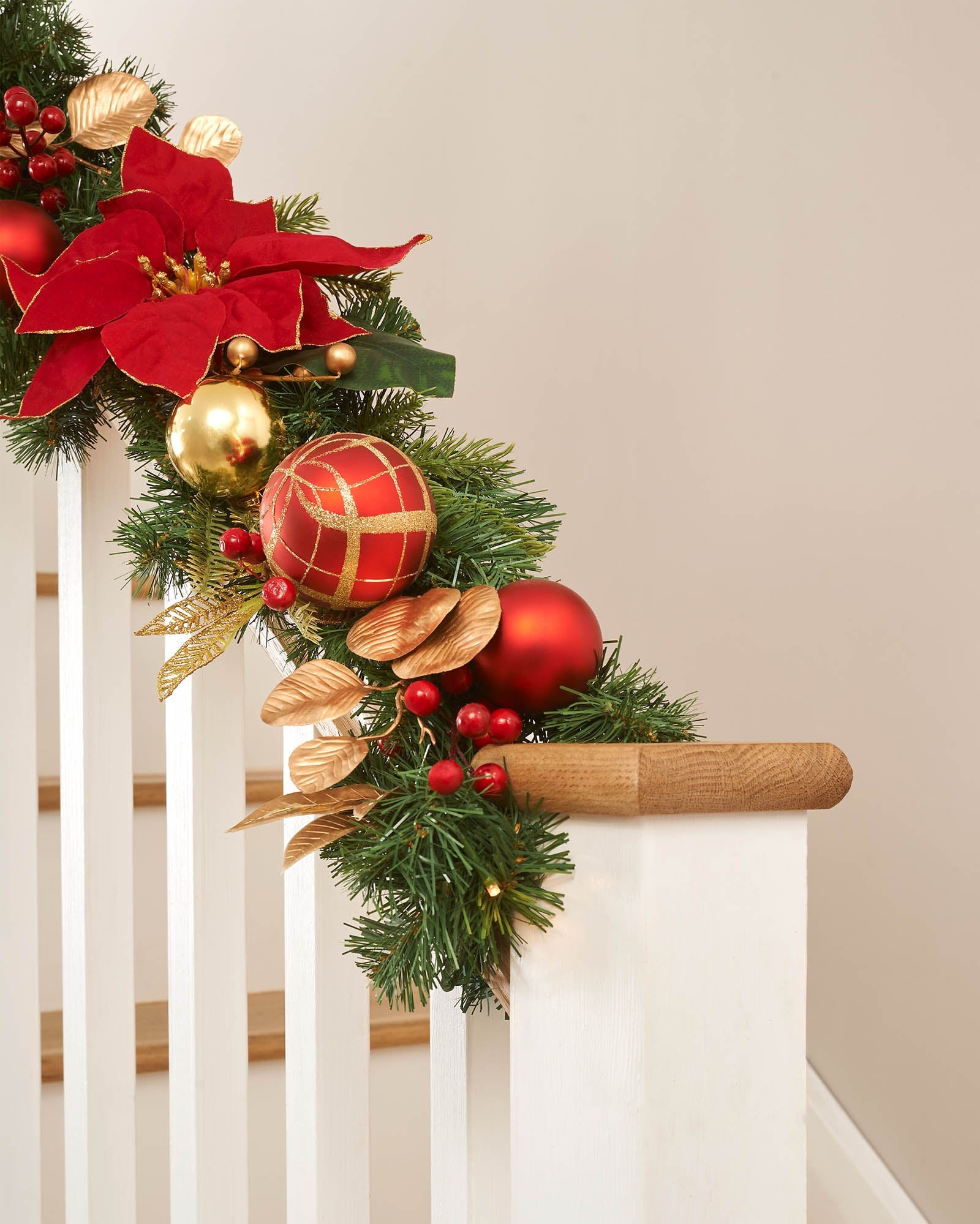 Pre-Lit Decorated Garland, Red & Gold, 6 ft