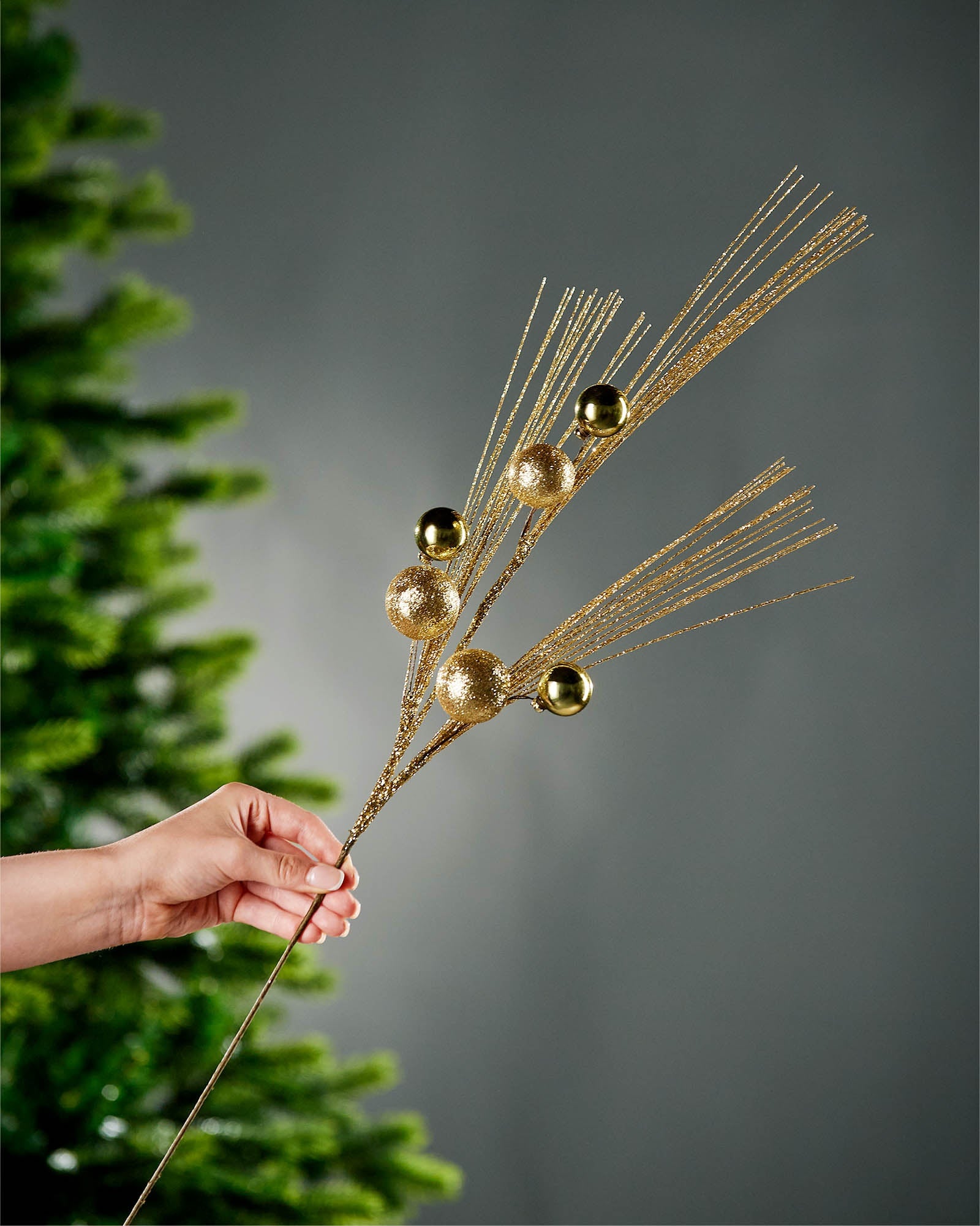 Glitter Bauble Spray, Gold, 72 cm