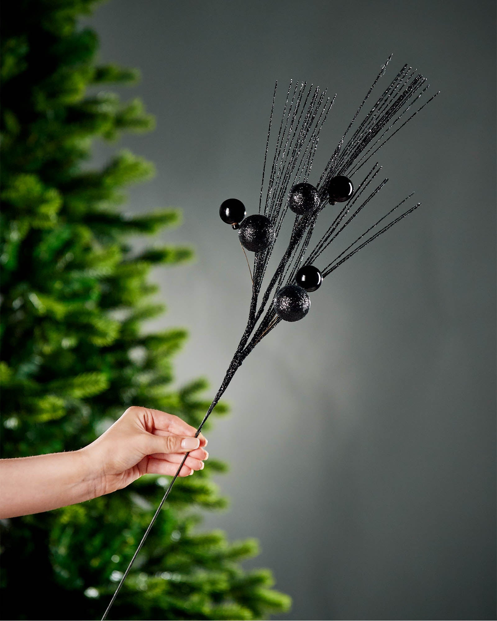Glitter Bauble Spray, Black, 72 cm