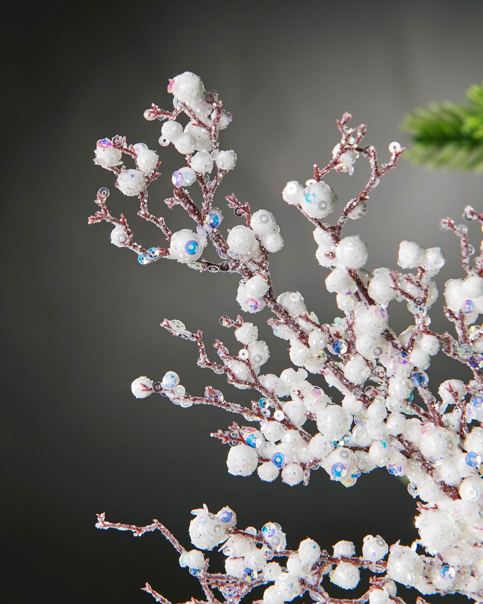 Pearls Crystal Spray, White, 63 cm