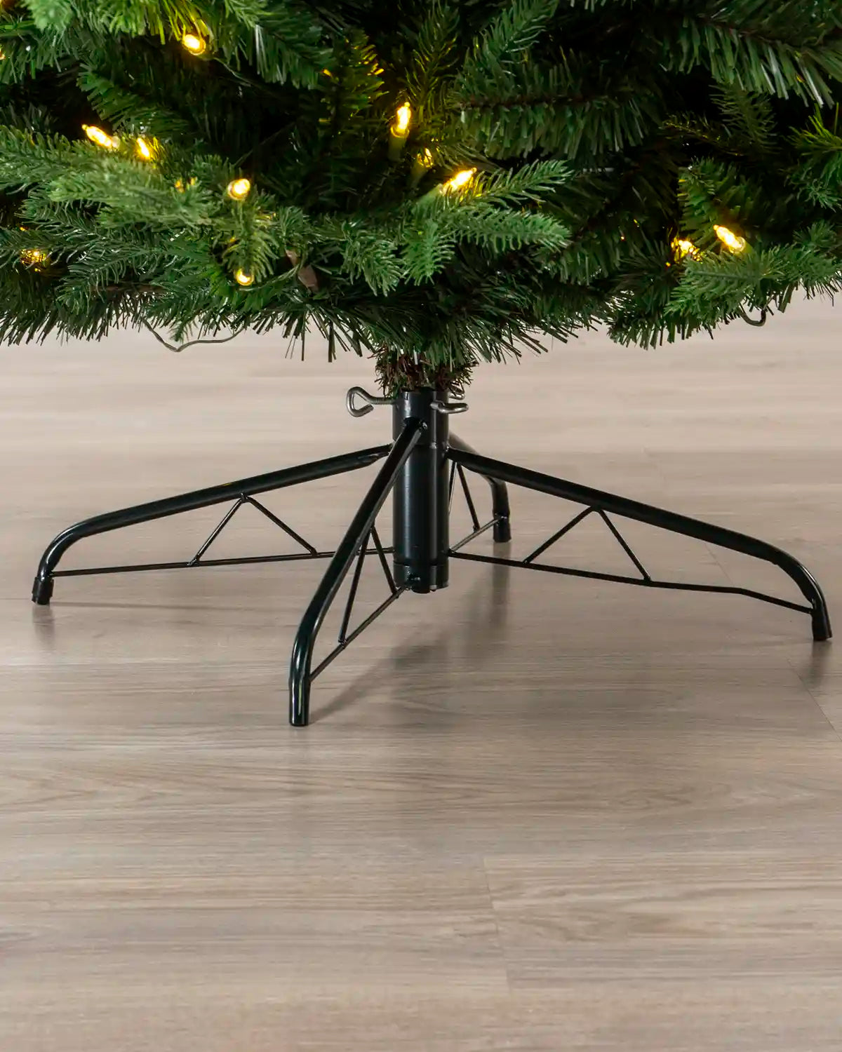 Pre-Lit Northern Fir with Dual Vintage Candle LEDs