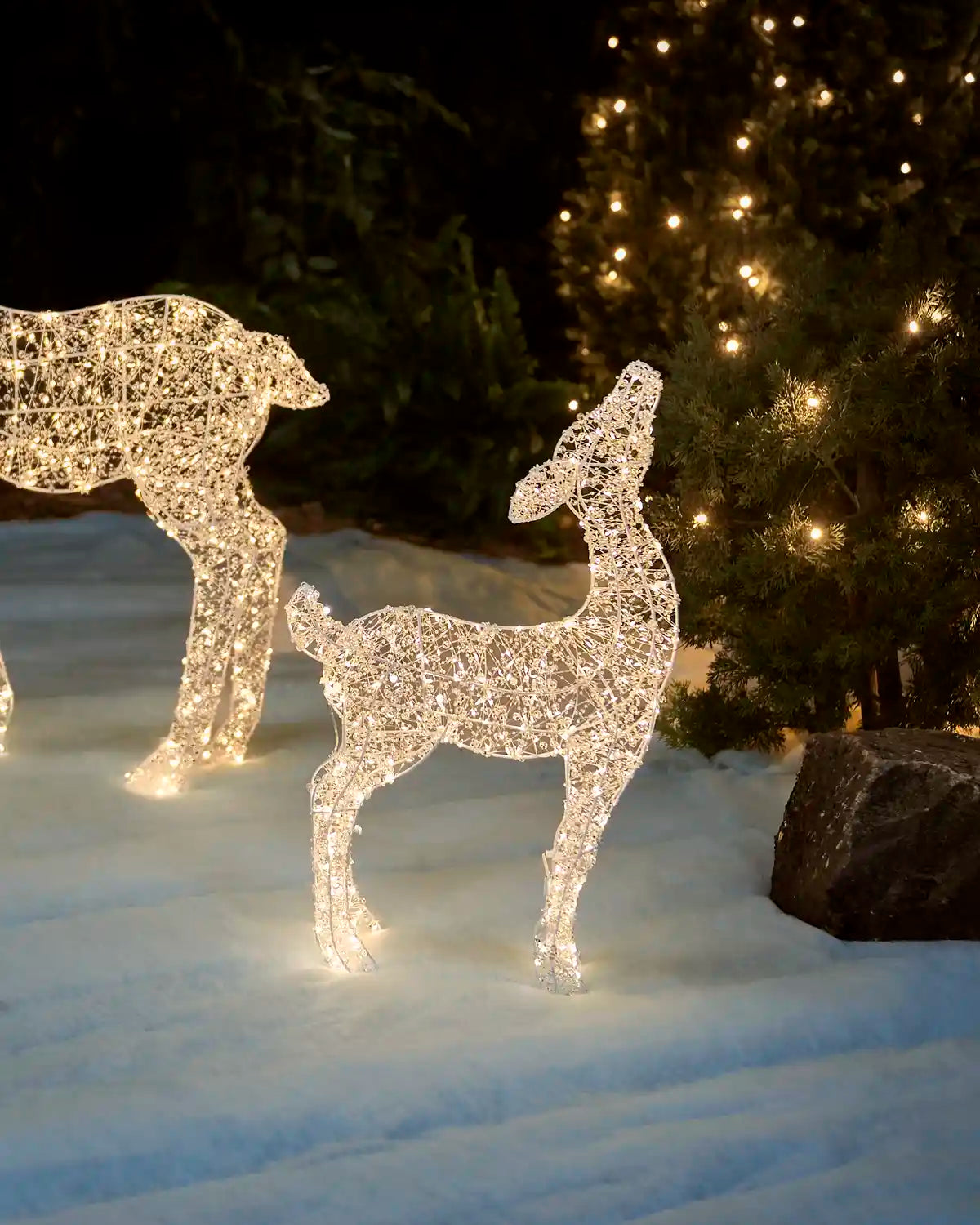 Pre-Lit Twinkling Beaded Reindeer Family, 103 cm