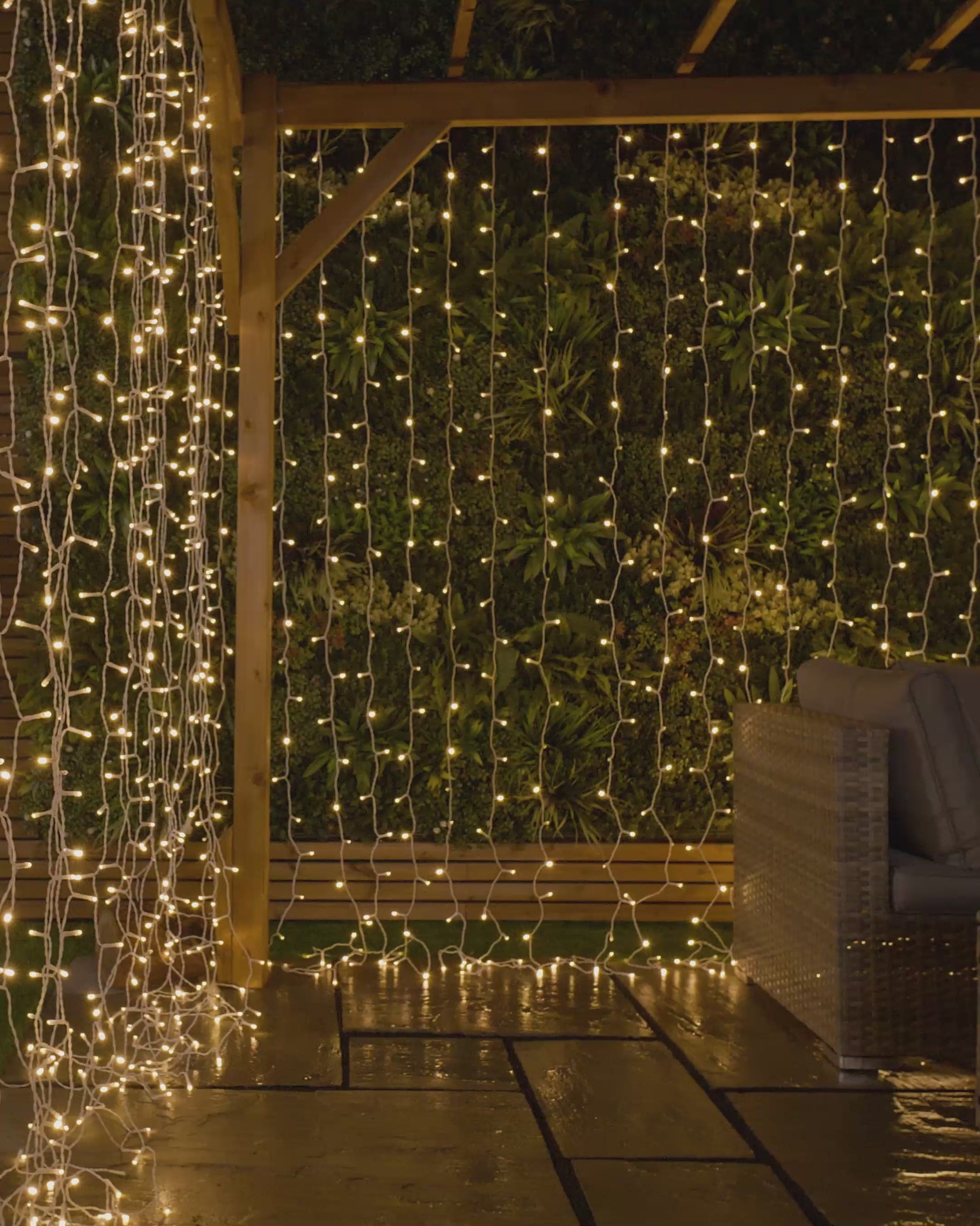 Load video: Home Series Connectable Curtain Lights, 2 m x 2.5 m, Warm White