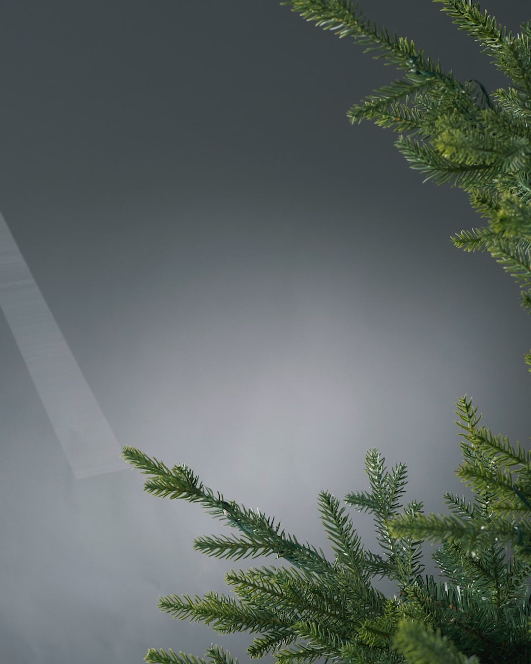 Load video: Glitter Bauble Spray, White, 72 cm