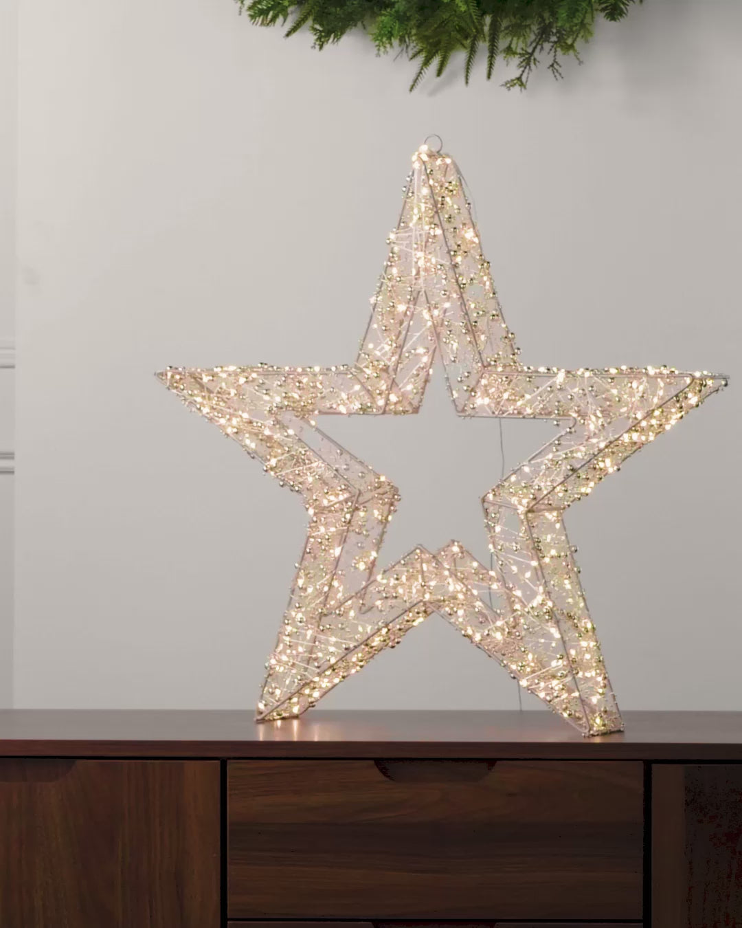Load video: Pre-Lit Beaded Gold Star, 50 cm