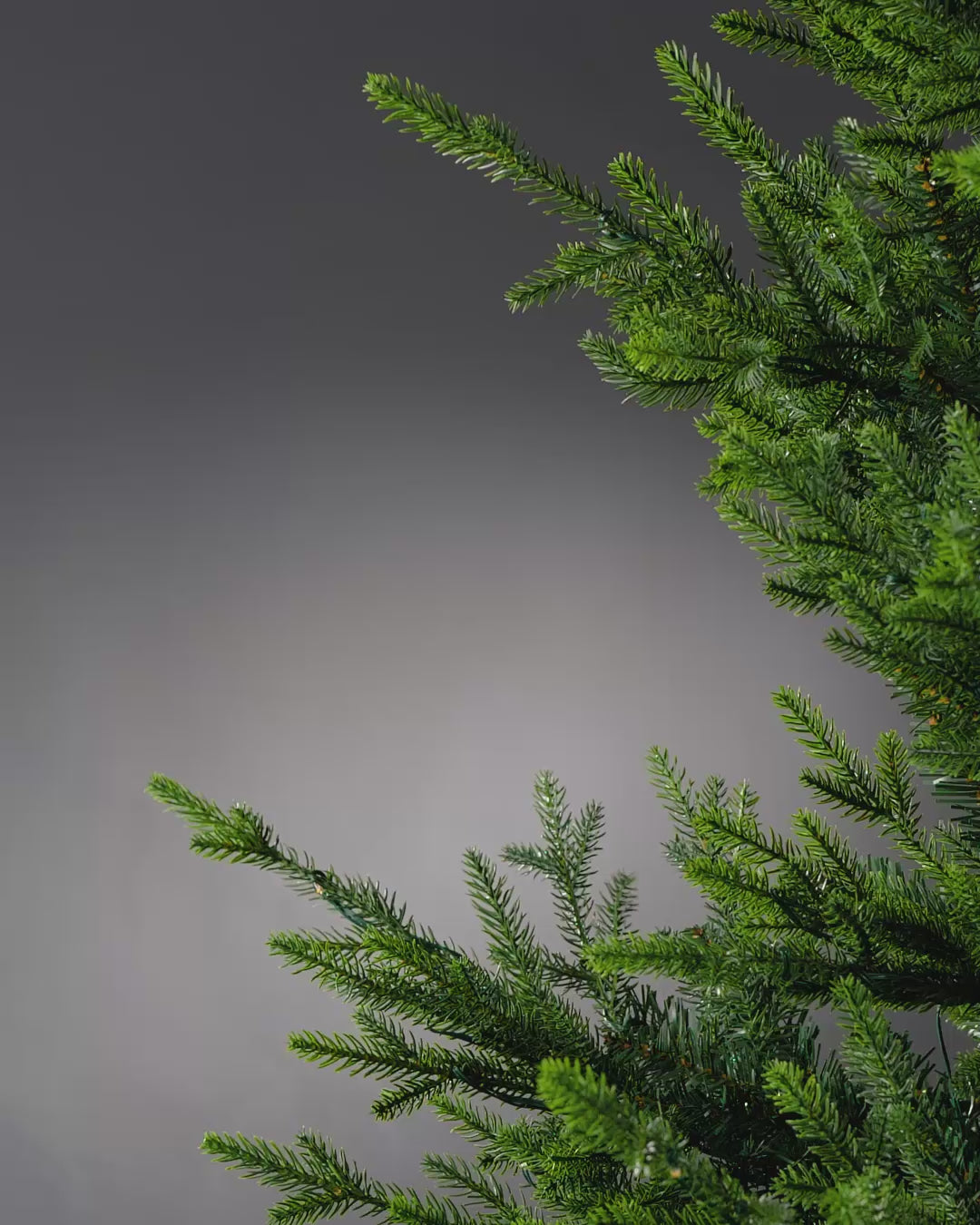 Load video: Glitter Firework Spray, Silver, 74 cm