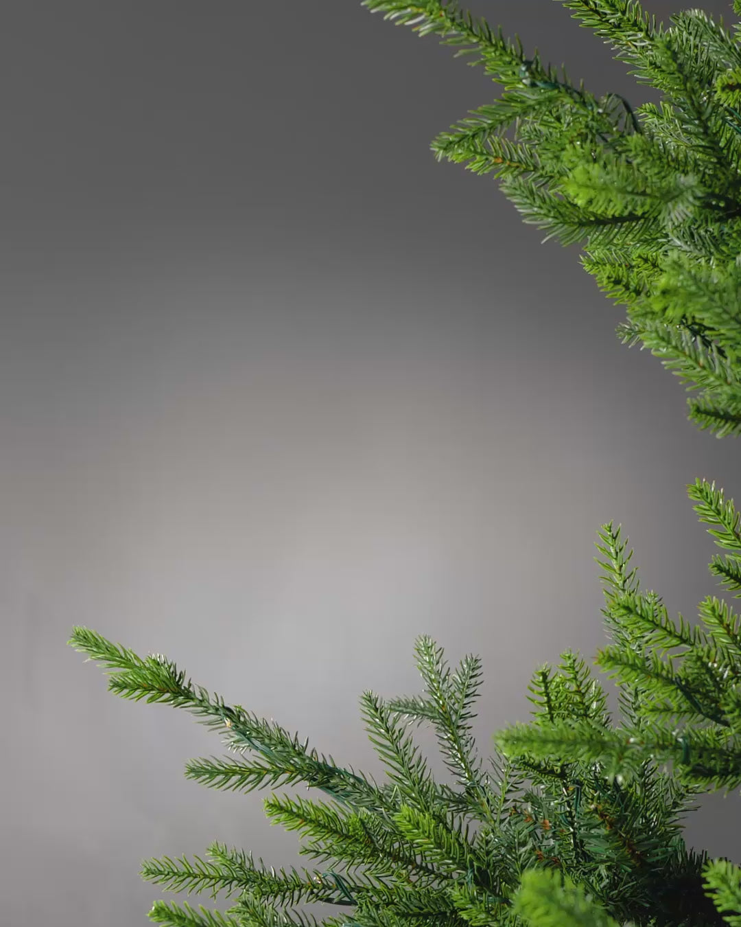 Load video: Beaded Crystal Spray, White, 65 cm