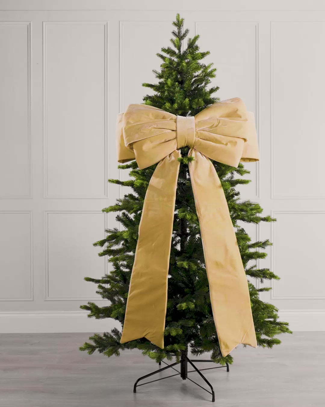Load video: Large Velvet Christmas Bow, Gold, 140 cm