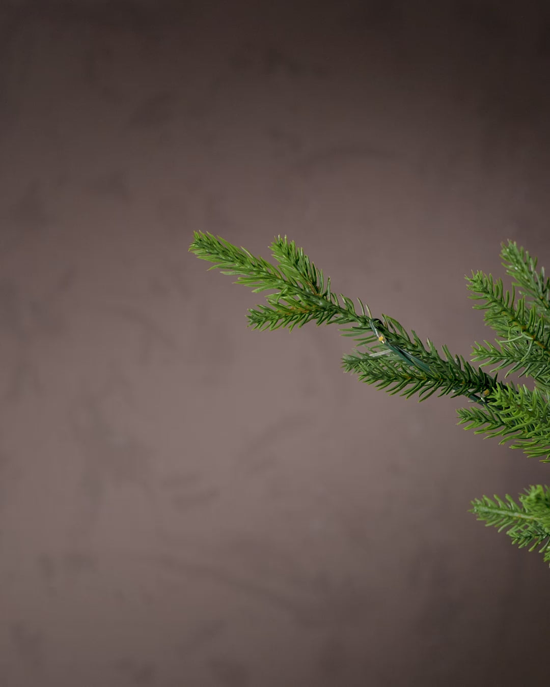 Load video: Set of 10 Glass Berry Cluster Baubles, Silver