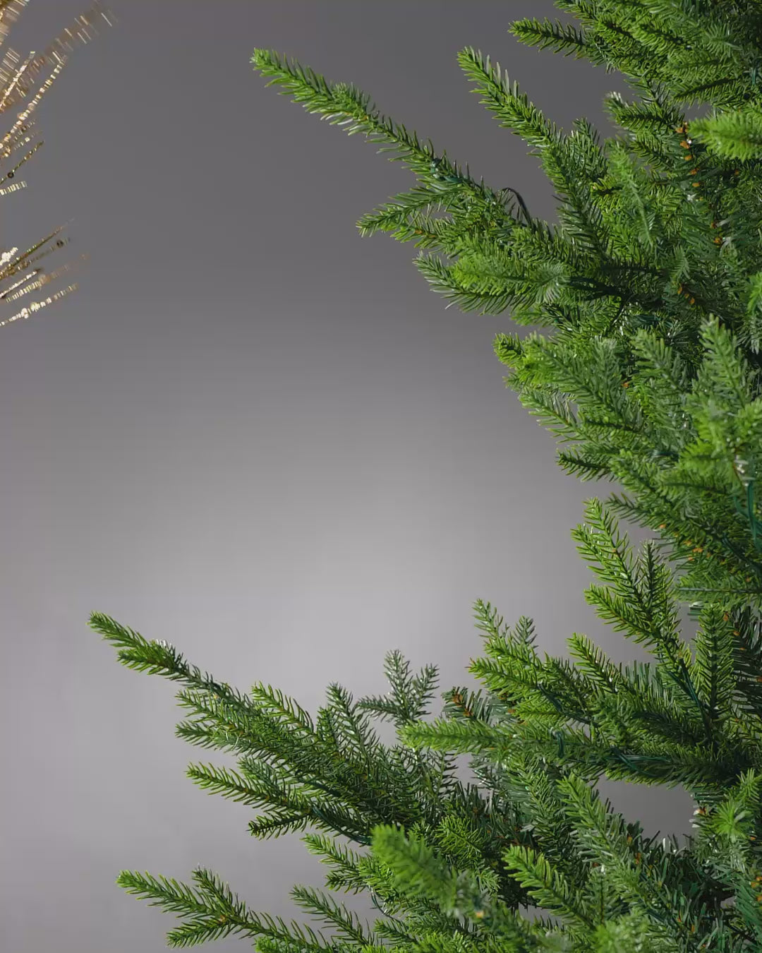 Load video: Glitter Firework Spray, Gold, 74 cm