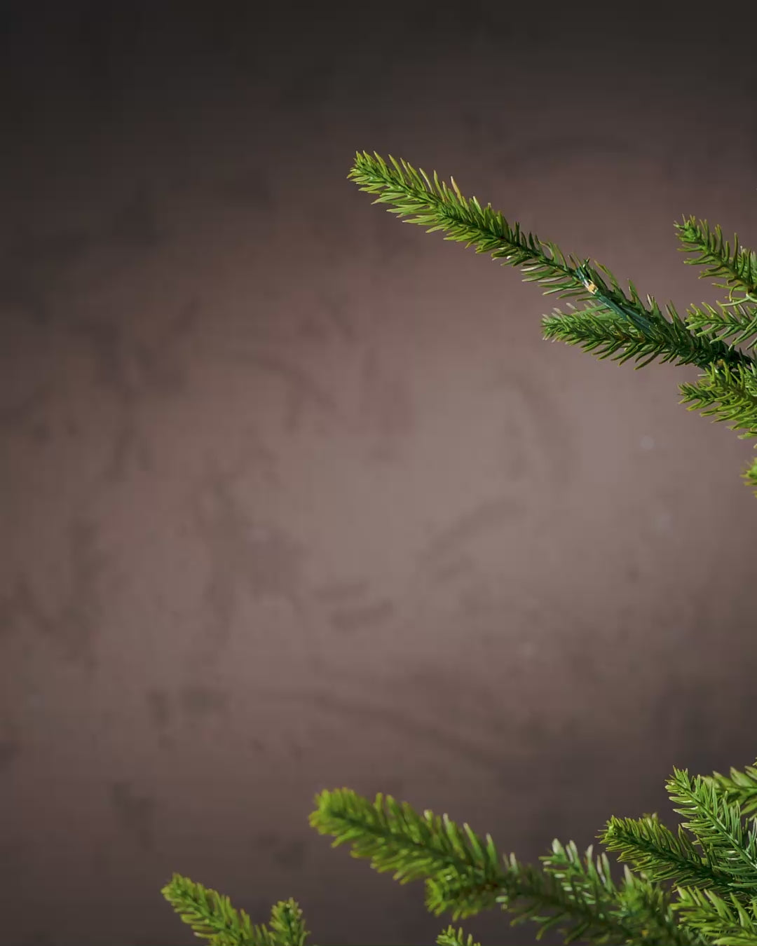 Load video: Set of 20 Glass Baubles, Iridescent