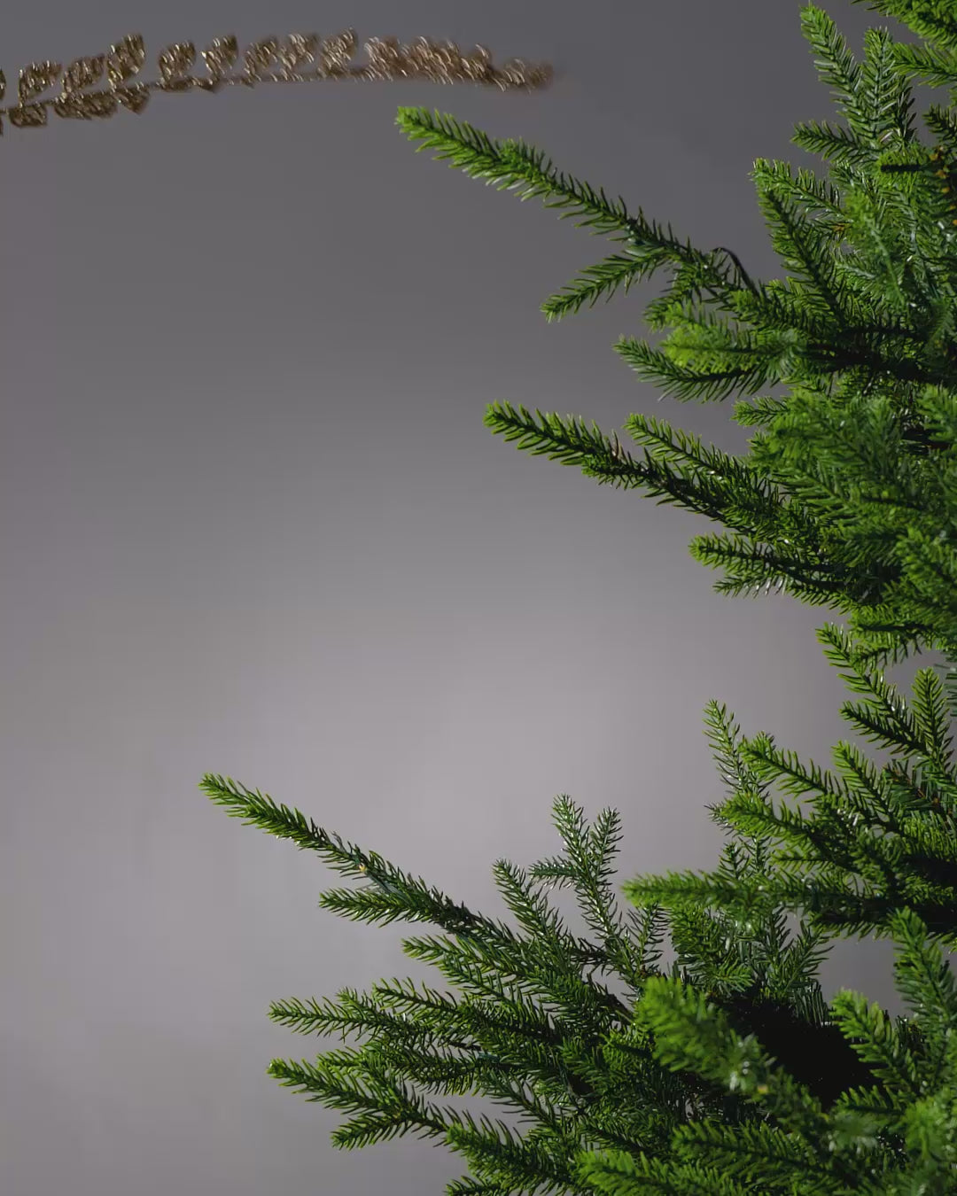 Load video: Gold Leaf Christmas Tree Spray, 84 cm