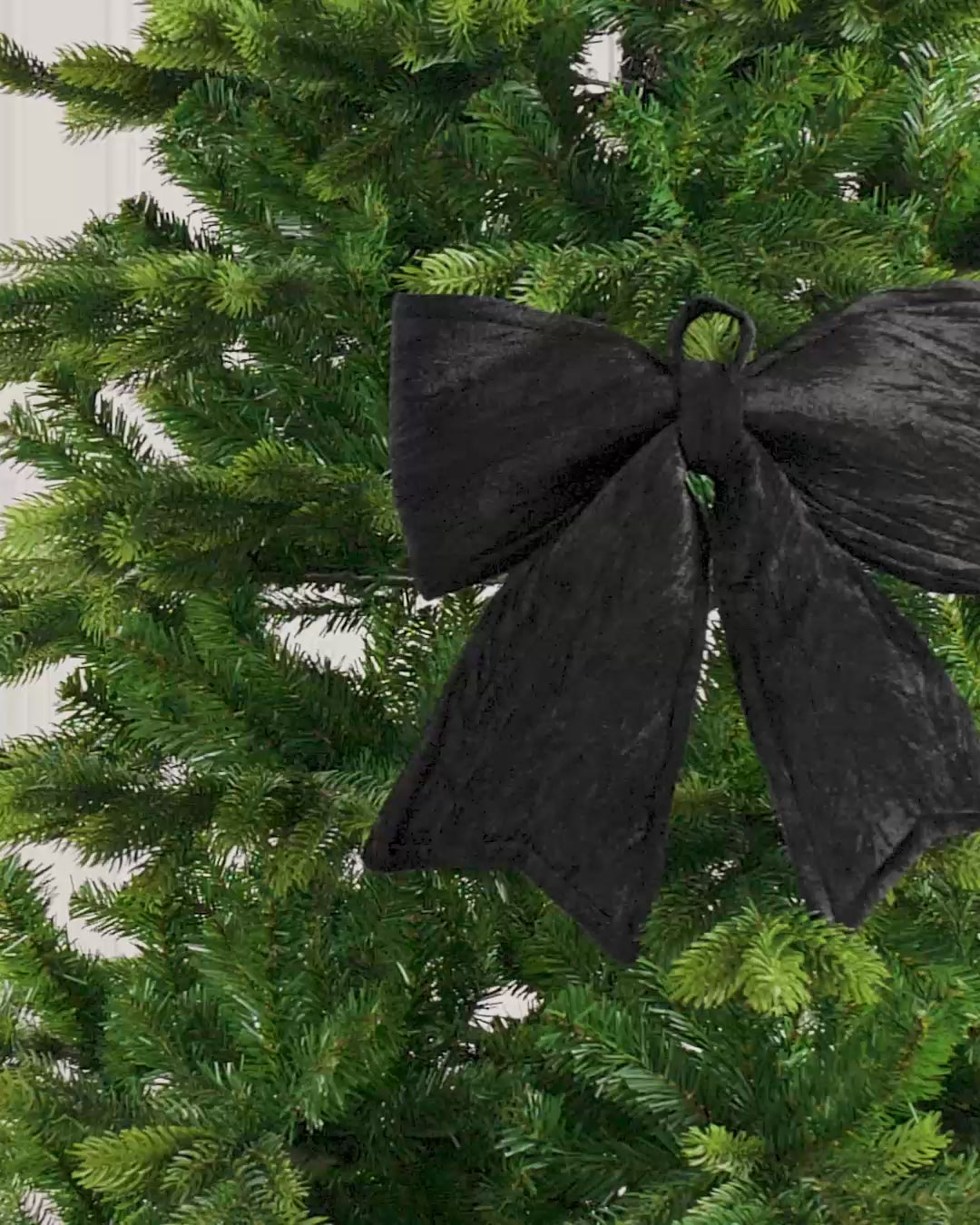 Load video: Vintage Velvet Christmas Bow, Black, 30 cm