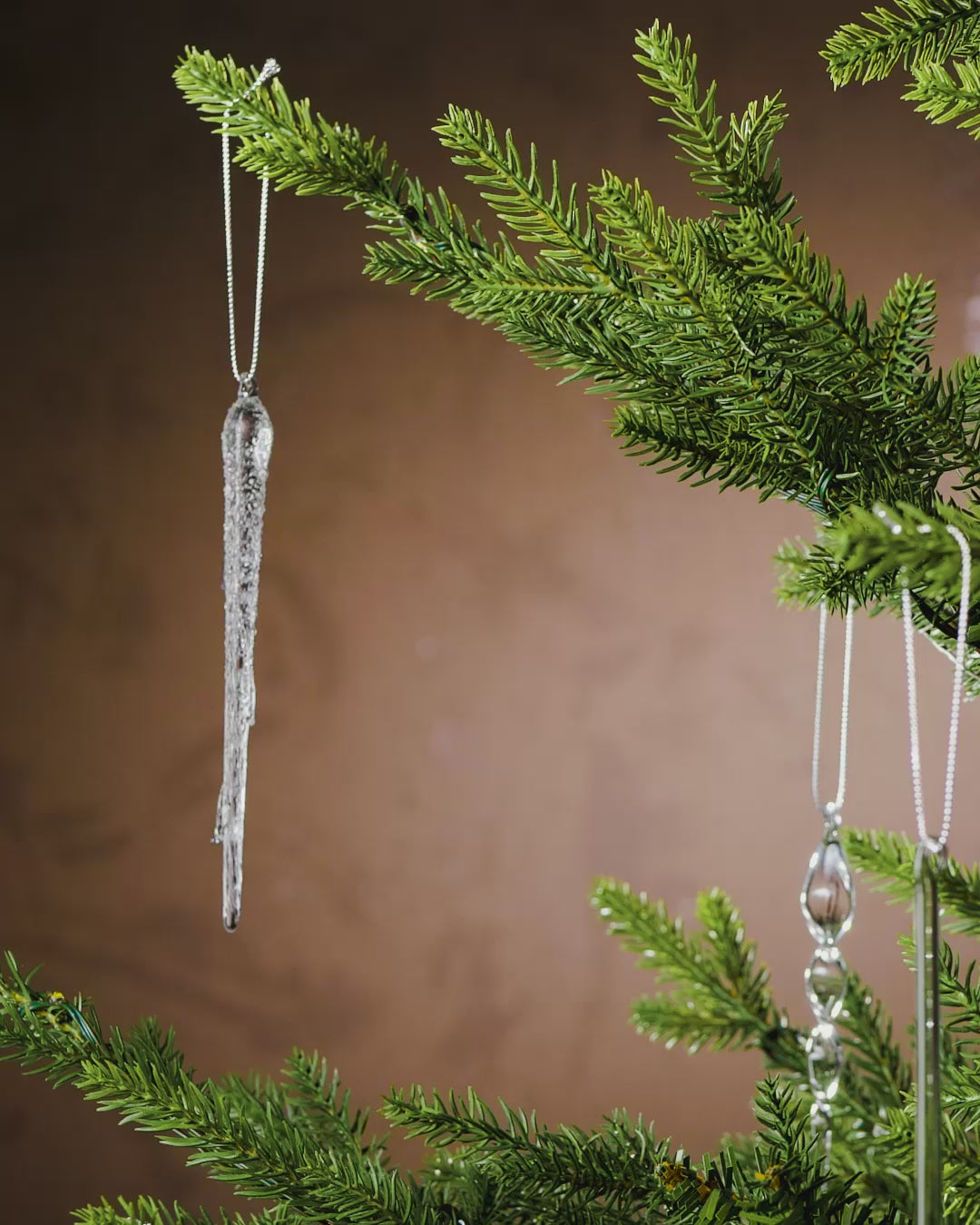 Load video: Set of 20 Frosted Glass Icicle Decorations