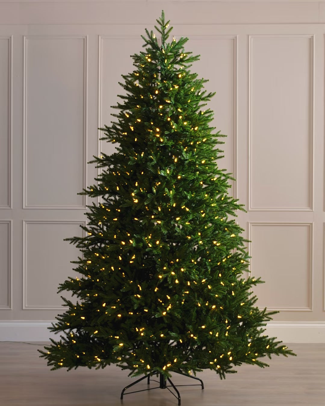 Load video: Pre-Lit Heritage Spruce Christmas Tree, 7.5 ft