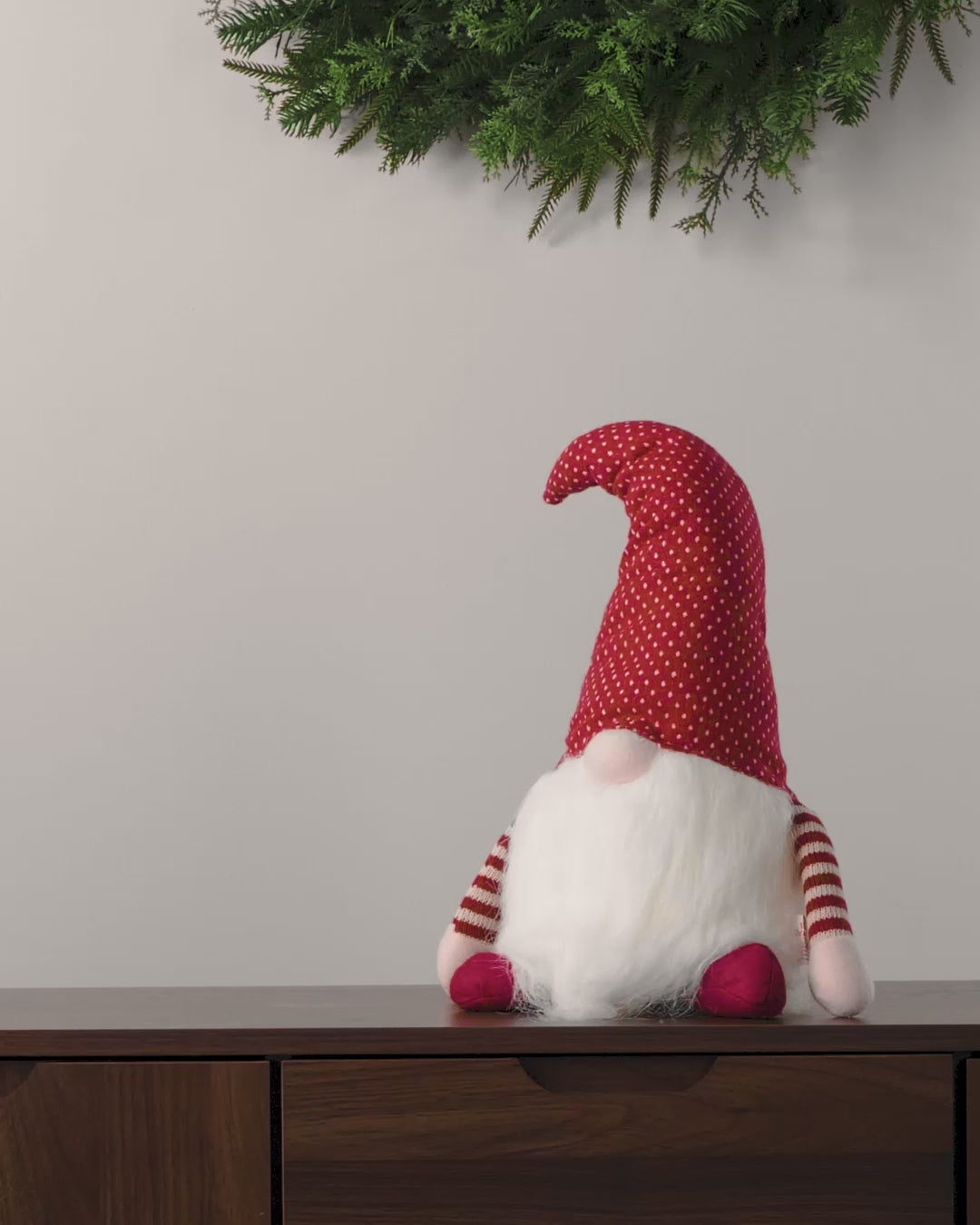 Load video: Pre-Lit Sitting Christmas Gonk, 50 cm