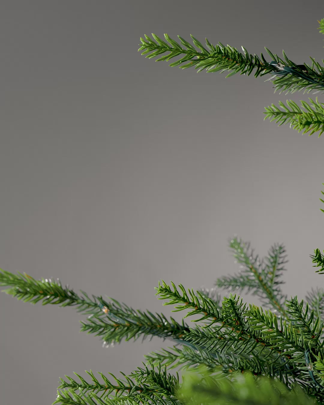 Load video: Set of 50 Shatterproof Baubles, Teal