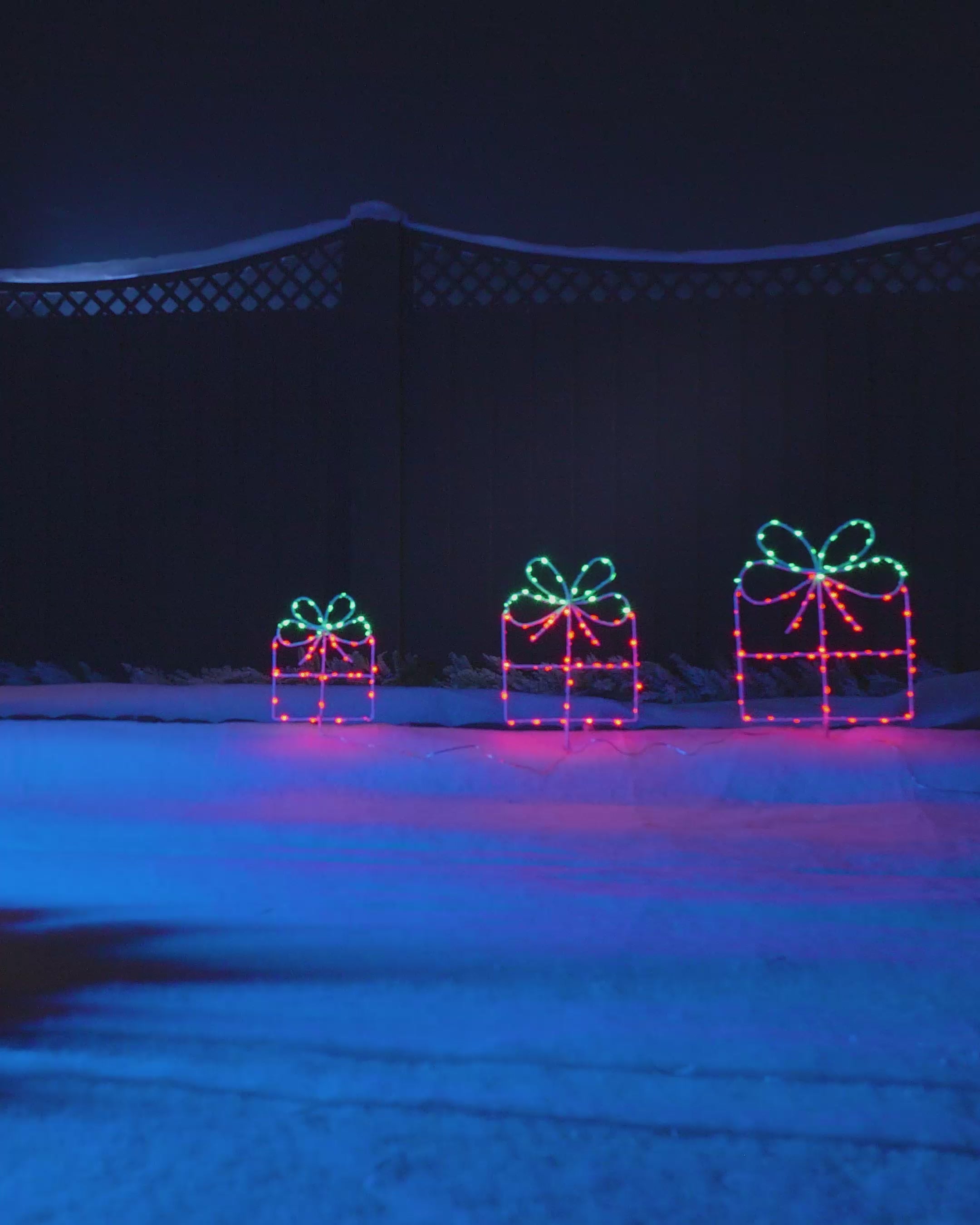 Load video: Set of 3 Giftbox Pathway Stake Lights, 40 cm