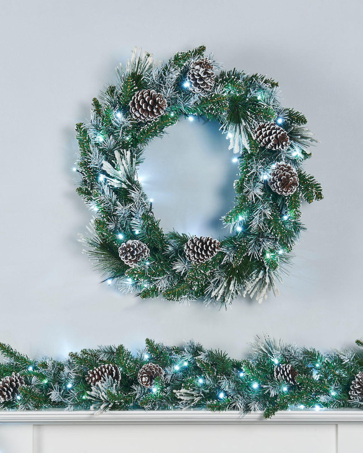 Pre-Lit Snow Flocked Wreath with Pinecones, 60 cm