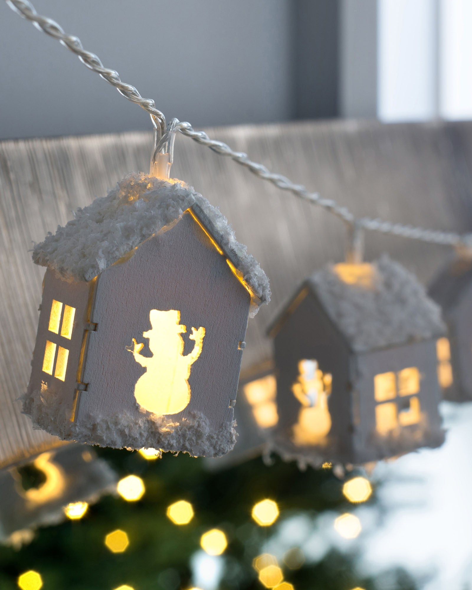 Wooden House LED Light String, 3 m